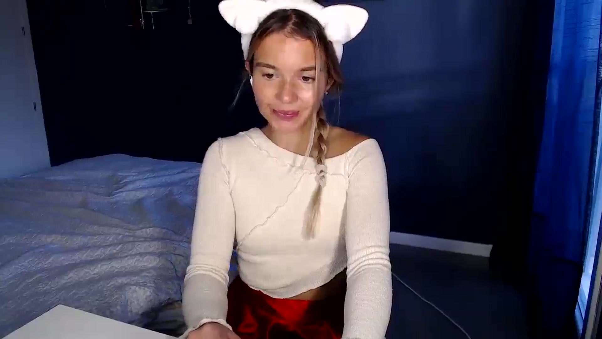 Gallery image thumbnail from Mollyluv1's myfreecams stream on, 12/27/2024, 15:50 image 18 of 20