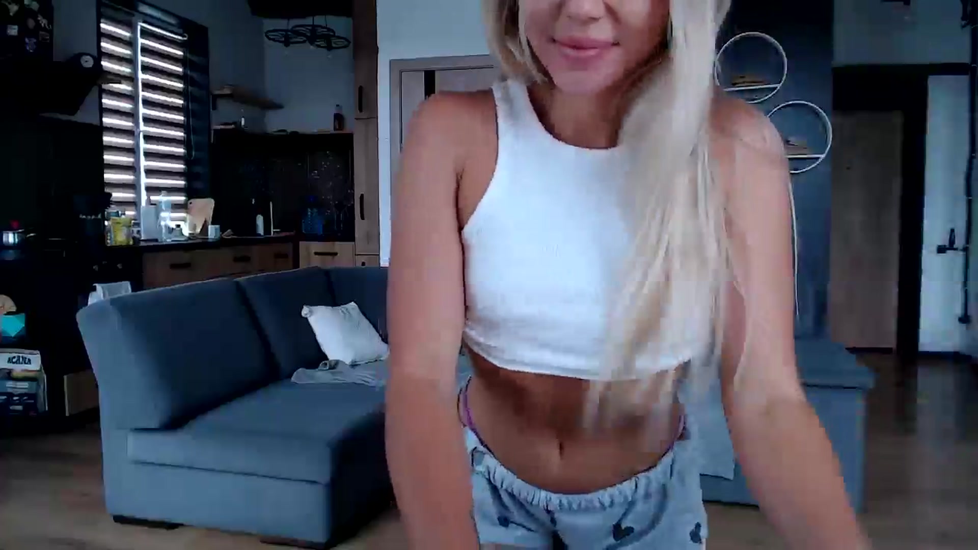 Gallery image thumbnail from Mollyluv1's myfreecams stream on, 08/27/2025, 14:07 image 18 of 20