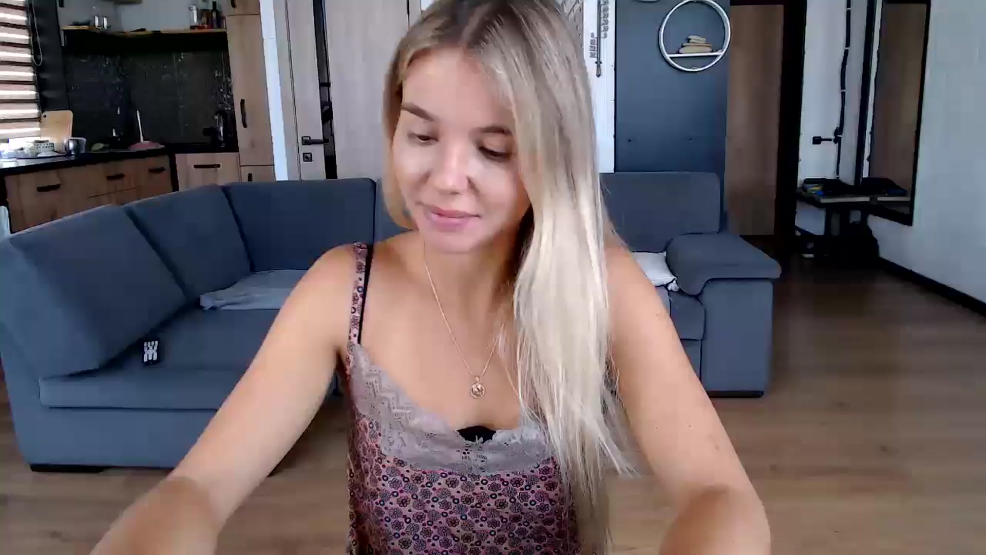 Gallery image thumbnail from Mollyluv1's myfreecams stream on, 09/03/2025, 09:31 image 1 of 20