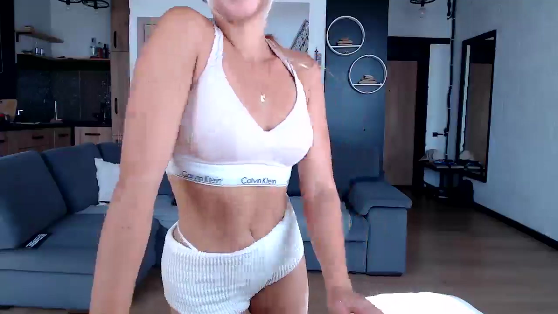 Gallery image thumbnail from Mollyluv1's myfreecams stream on, 09/04/2025, 11:06 image 20 of 20