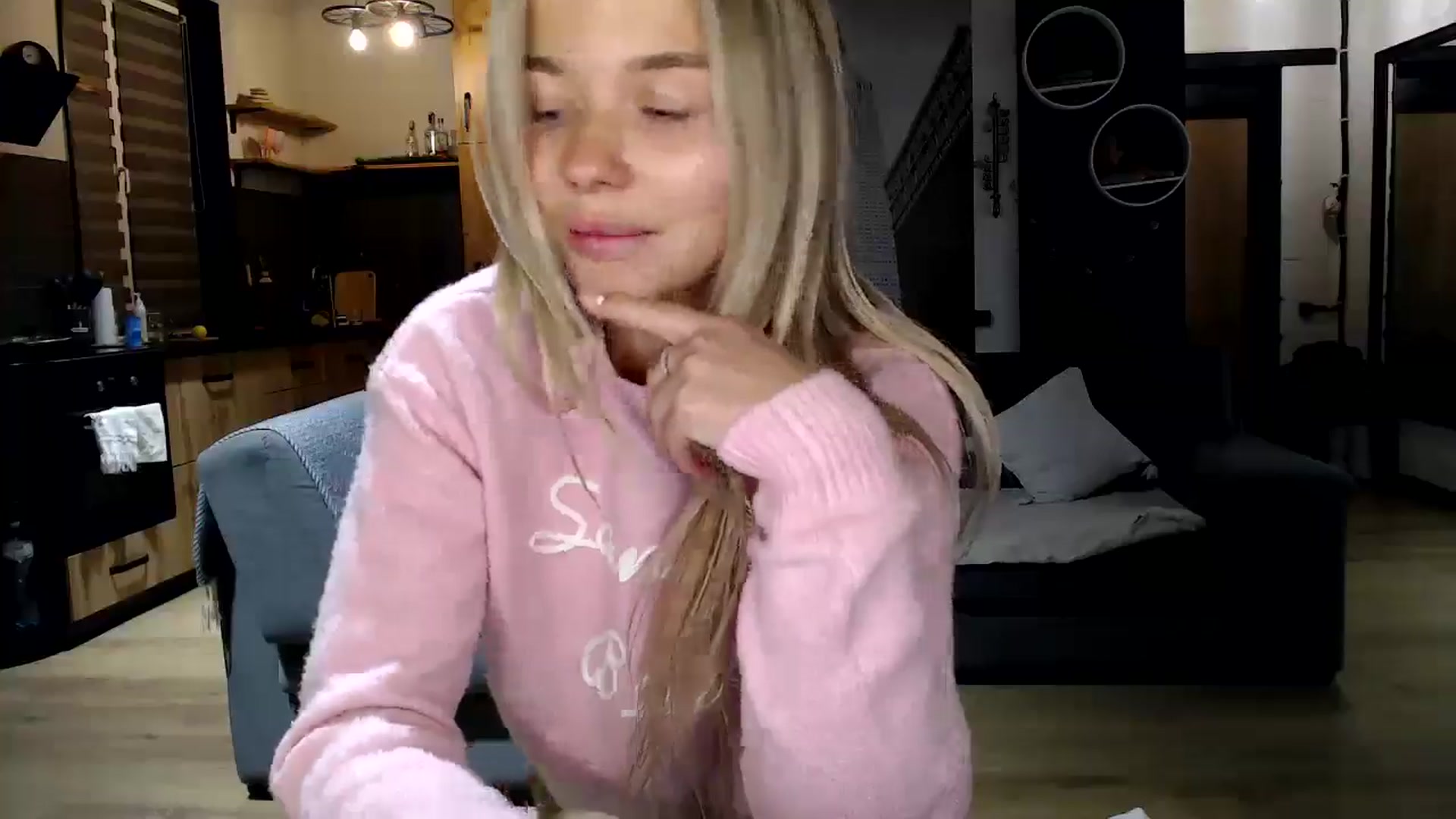 Gallery image thumbnail from Mollyluv1's myfreecams stream on, 01/16/2026, 17:02 image 8 of 20