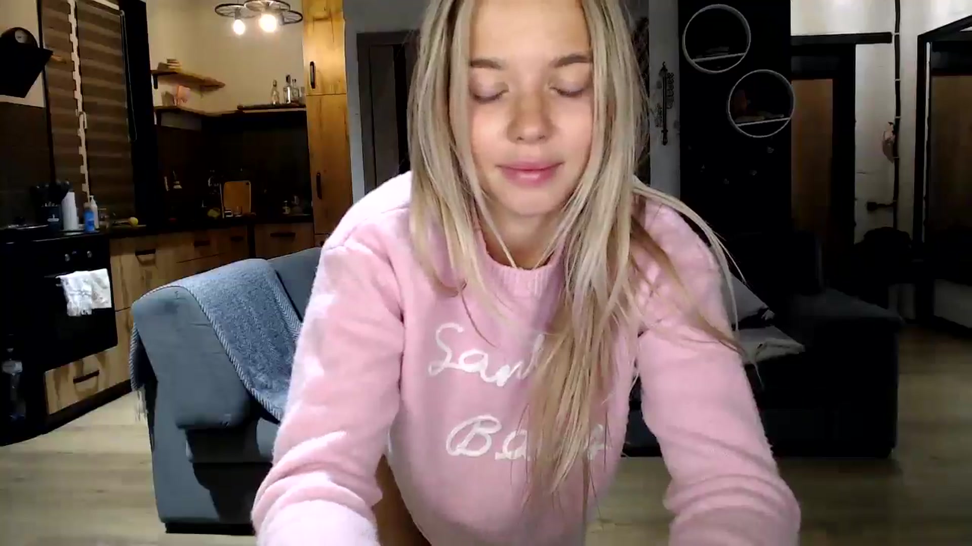Gallery image thumbnail from Mollyluv1's myfreecams stream on, 01/16/2026, 17:02 image 9 of 20