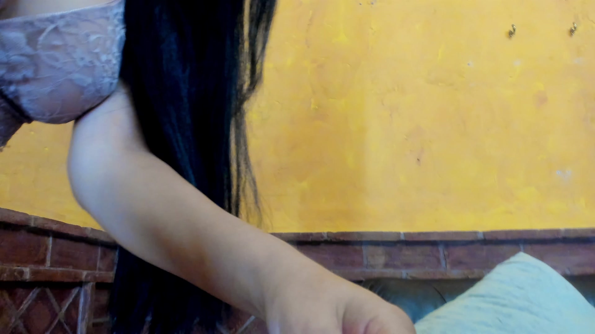 Gallery image thumbnail from Molywatson's myfreecams stream on, 08/07/2023, 09:15 image 2 of 20