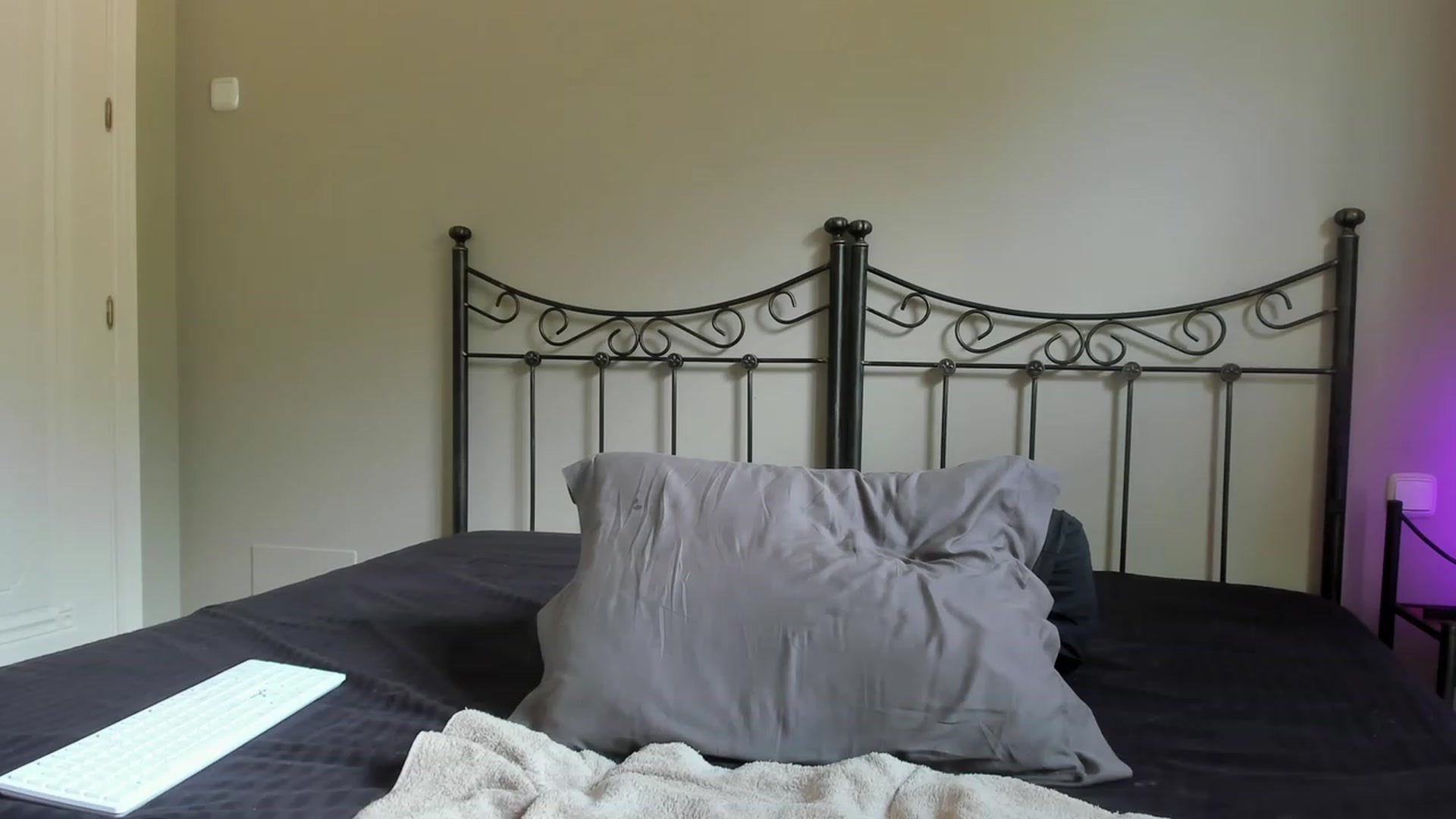Gallery image thumbnail from Molywatson's myfreecams stream on, 08/31/2023, 12:56 image 2 of 20