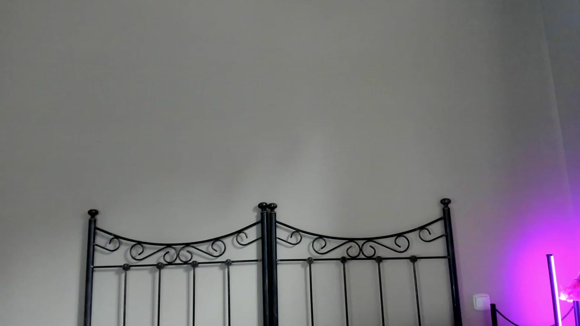 Gallery image thumbnail from Molywatson's myfreecams stream on, 12/06/2023, 14:01 image 9 of 20