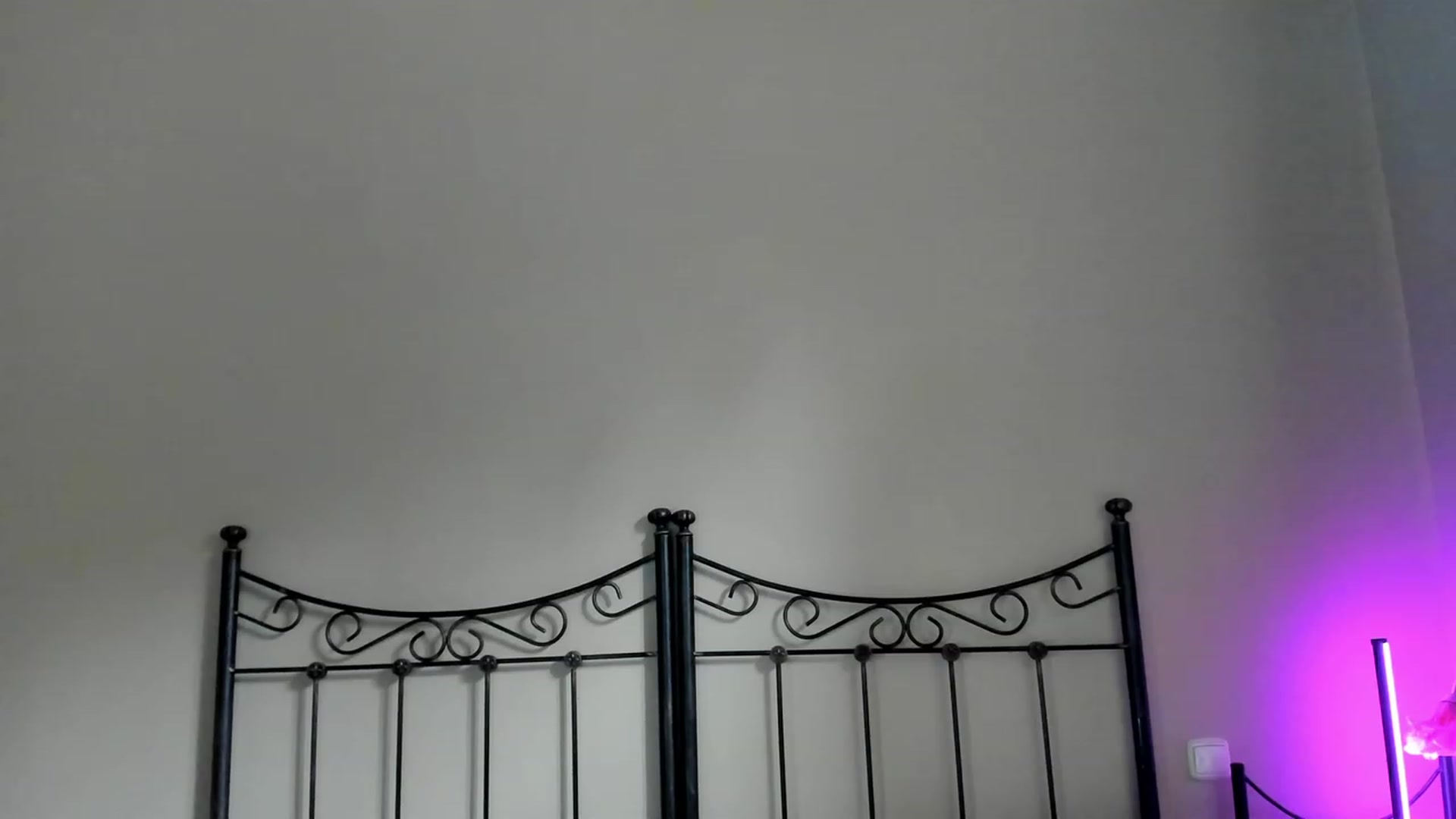 Gallery image thumbnail from Molywatson's myfreecams stream on, 12/06/2023, 14:01 image 8 of 20