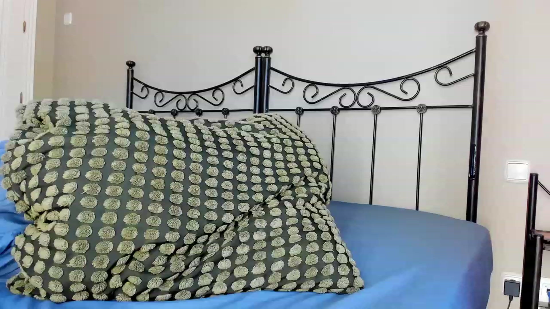 Gallery image thumbnail from Molywatson's myfreecams stream on, 12/19/2023, 11:58 image 20 of 20