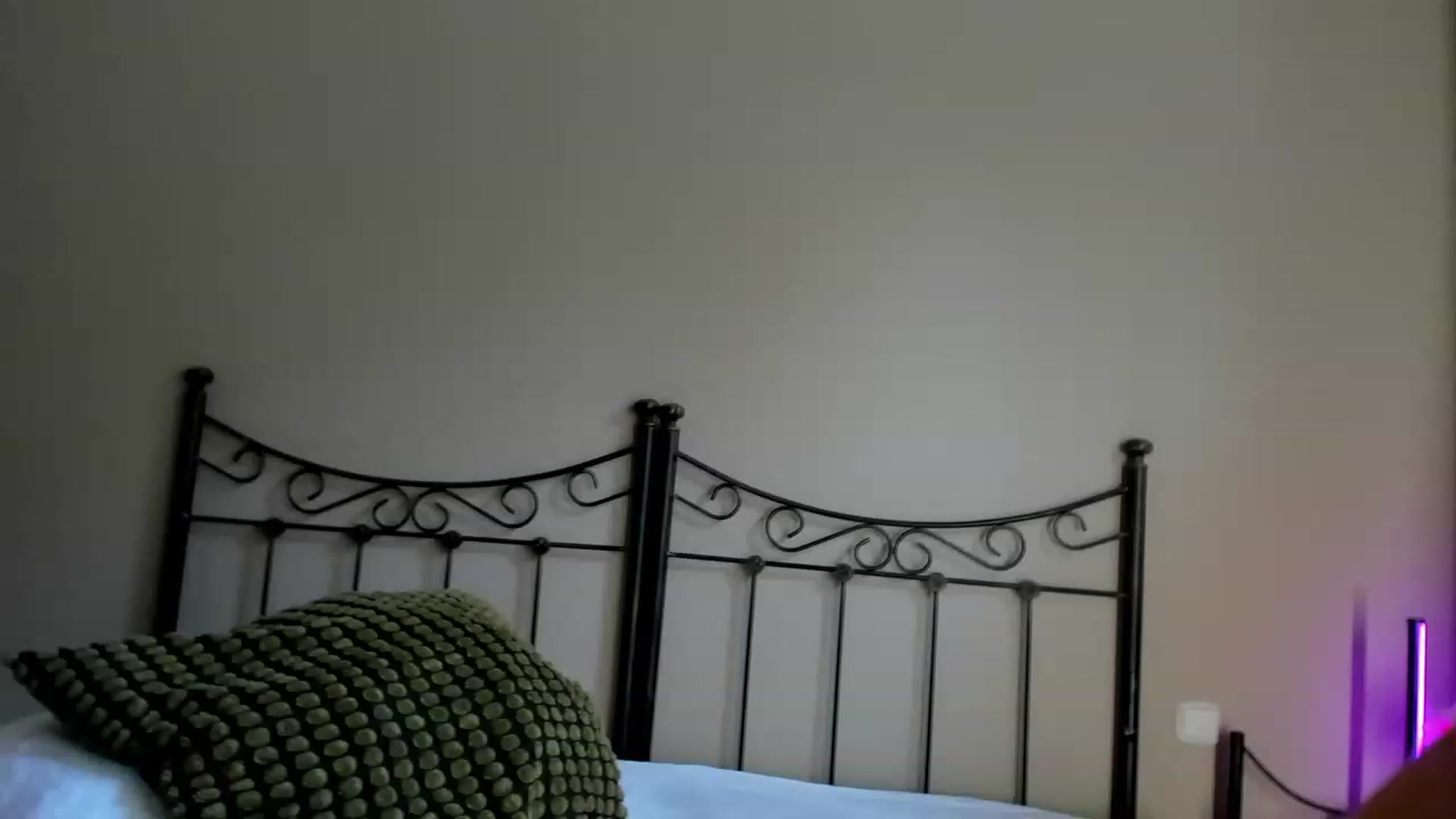 Gallery image thumbnail from Molywatson's myfreecams stream on, 01/06/2024, 14:51 image 8 of 20