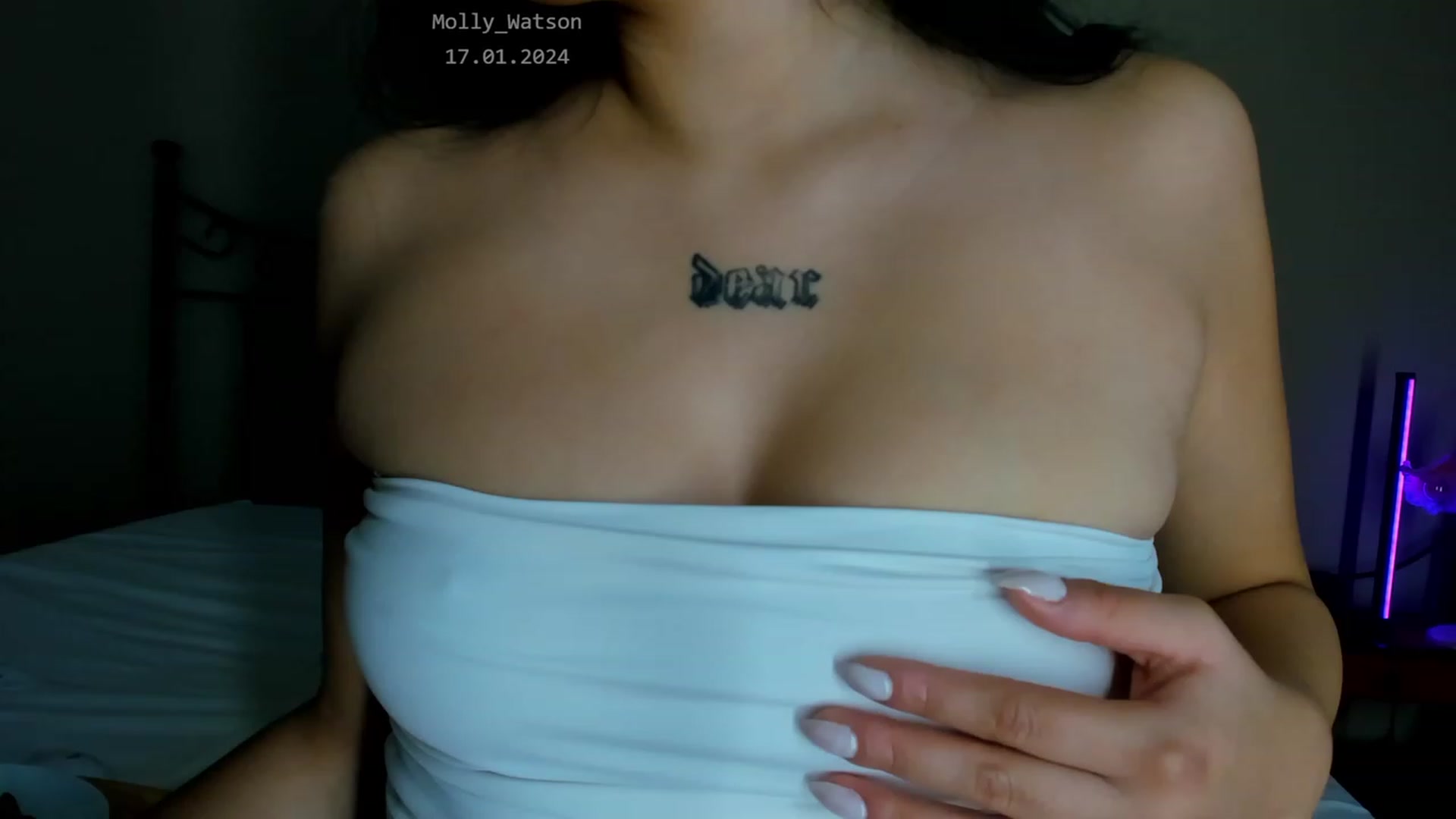 Gallery image thumbnail from Molywatson's myfreecams stream on, 01/17/2024, 11:18 image 16 of 20