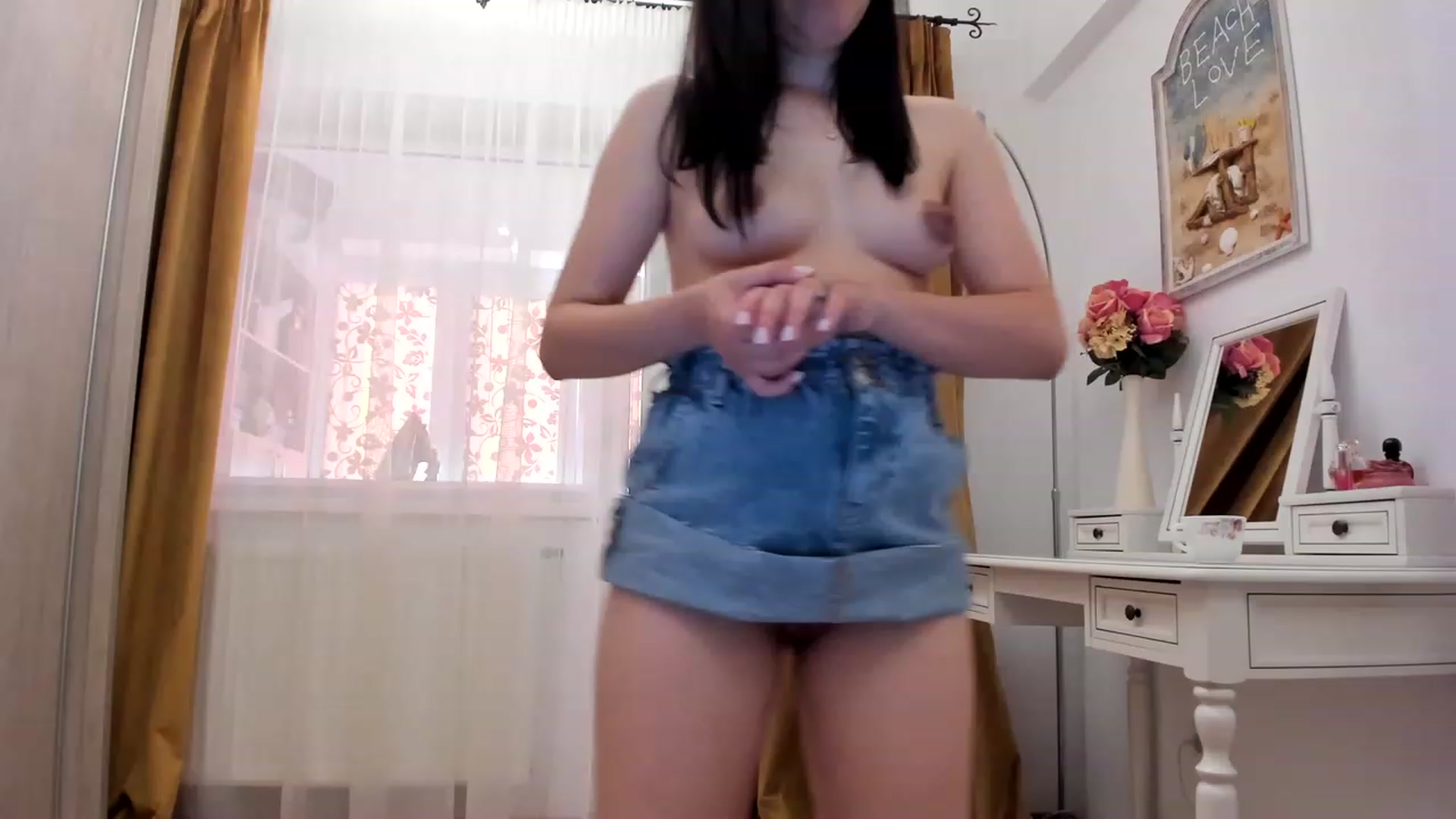 Gallery image thumbnail from Mom_of_two's myfreecams stream on, 06/26/2023, 15:21 image 2 of 20
