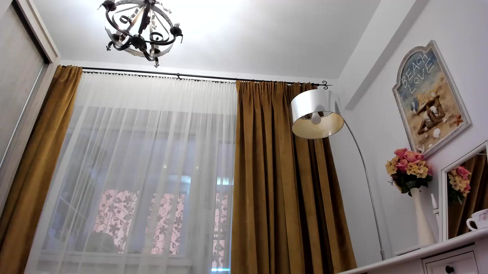 Gallery image thumbnail from Mom_of_two's myfreecams stream on, 09/05/2023, 07:17 image 1 of 20