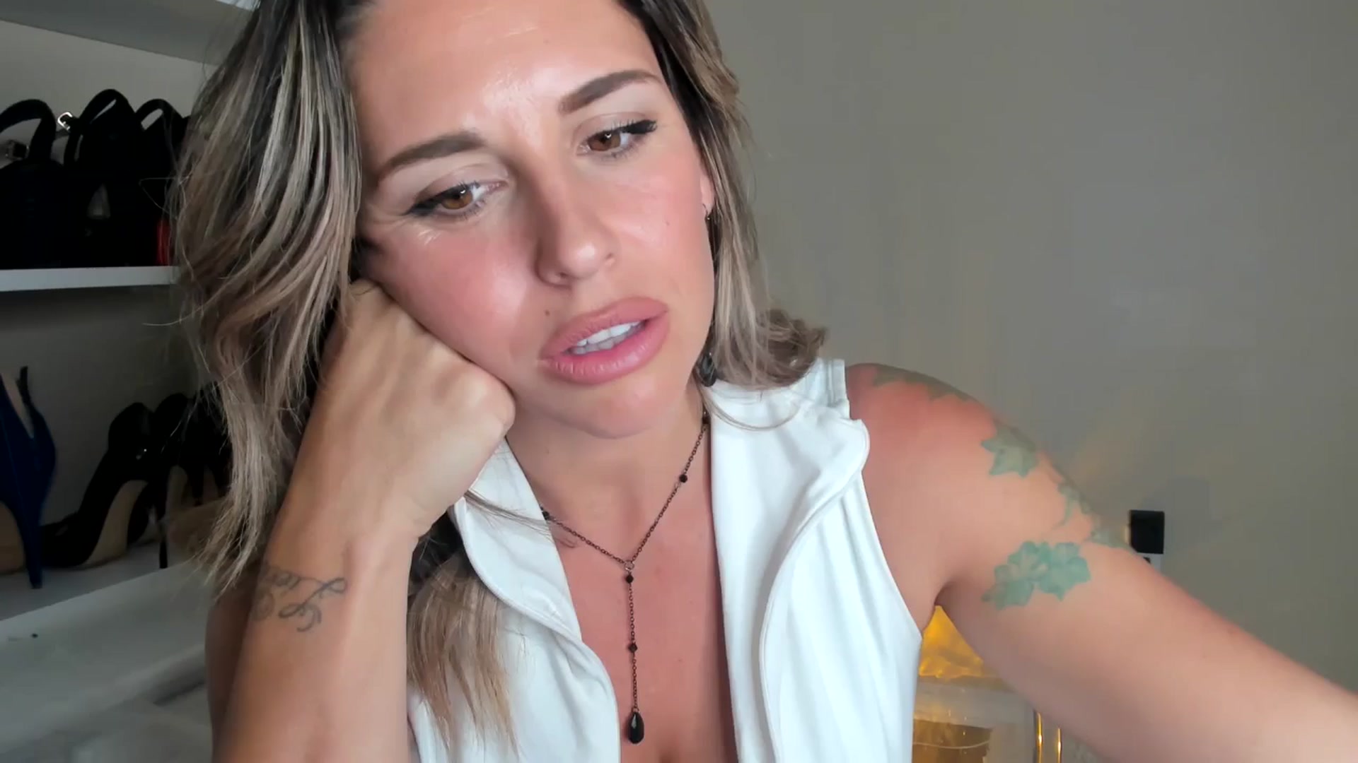 Gallery image thumbnail from Mommy's myfreecams stream on, 10/09/2025, 23:44 image 7 of 20