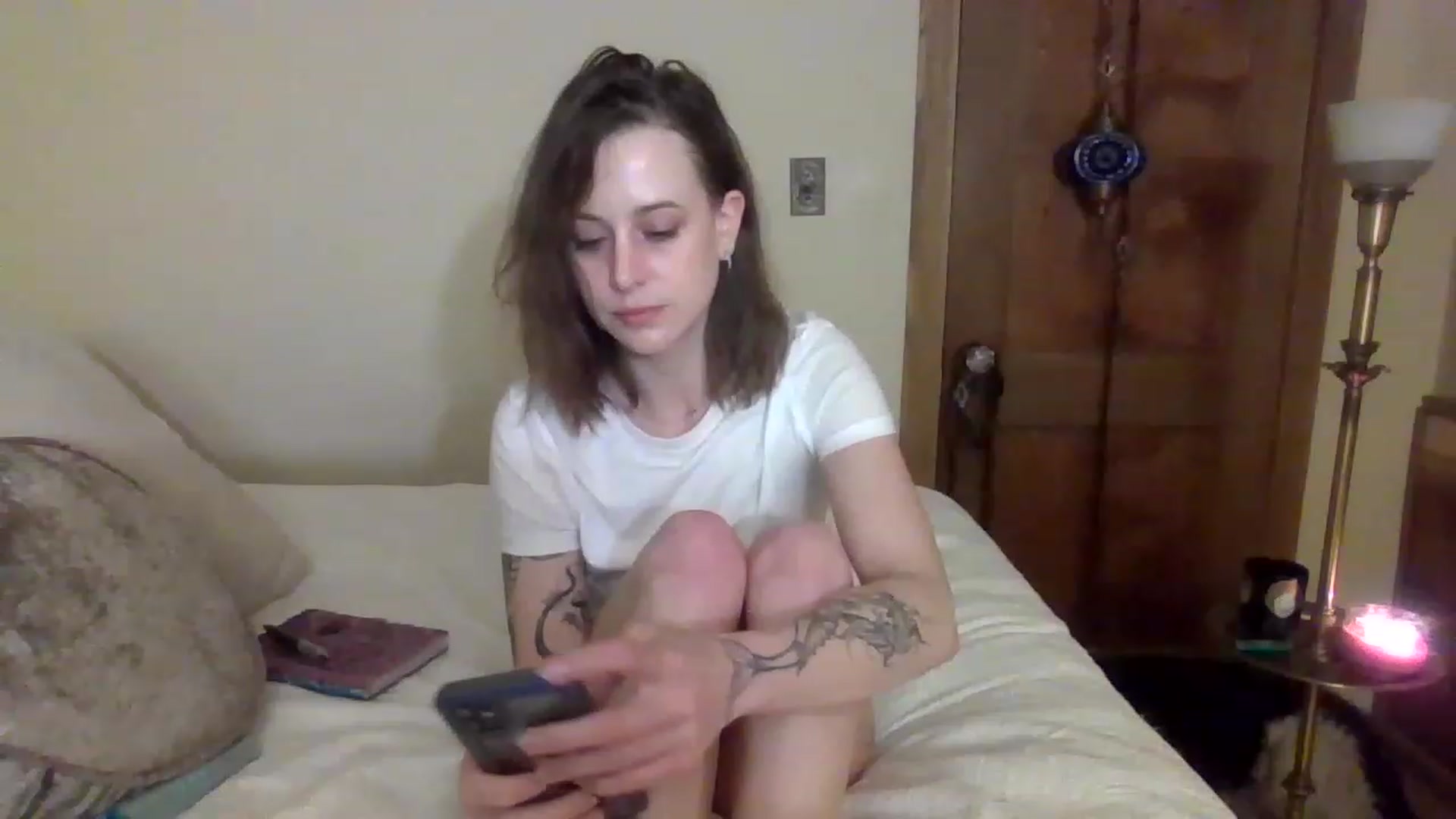 Gallery image thumbnail from MommyWolf's myfreecams stream on, 04/14/2023, 11:55 image 16 of 20