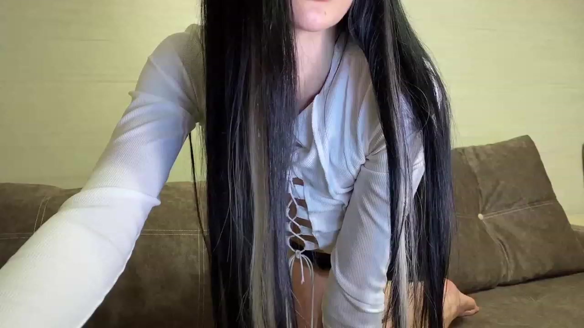 Gallery image thumbnail from Mon_cute's myfreecams stream on, 09/01/2023, 13:28 image 10 of 20