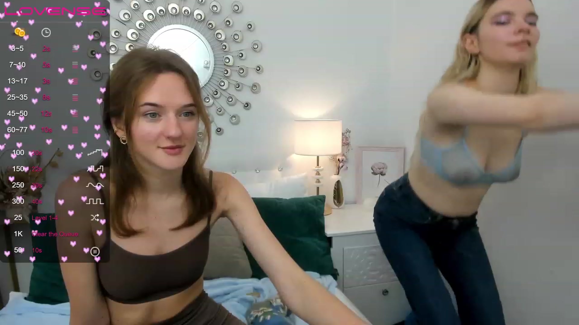 Gallery image thumbnail from MonaElisa's myfreecams stream on, 11/25/2022, 17:42 image 13 of 20