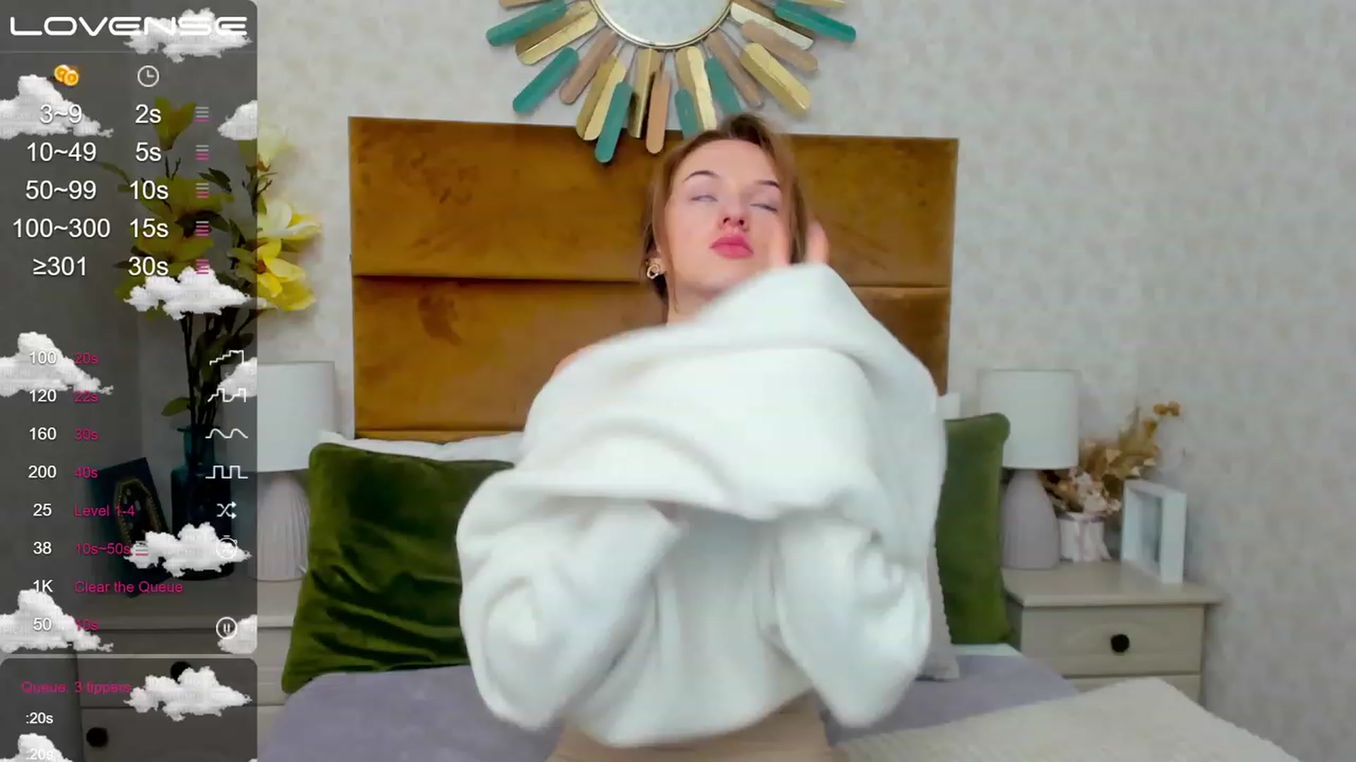 Gallery image thumbnail from MonaElisa's myfreecams stream on, 11/29/2022, 09:04 image 15 of 20