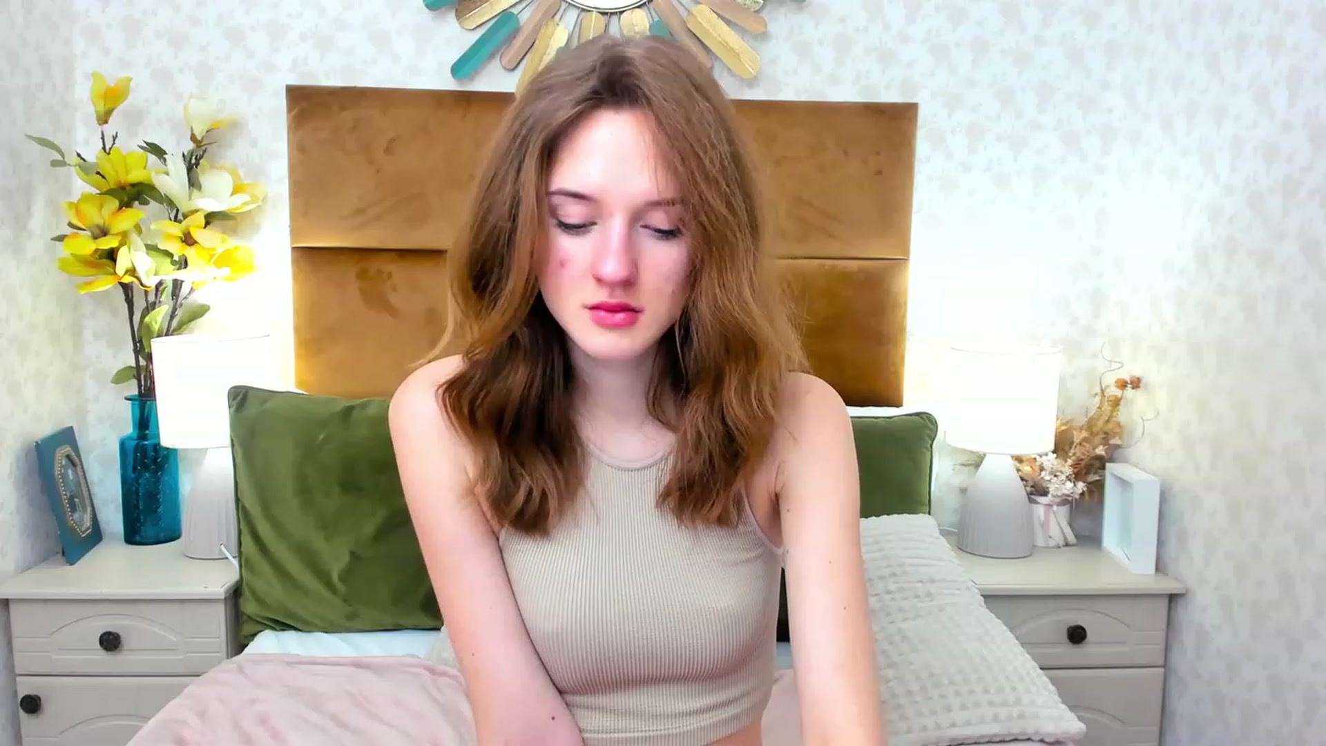 Gallery image thumbnail from MonaElisa's myfreecams stream on, 12/12/2022, 12:04 image 10 of 20