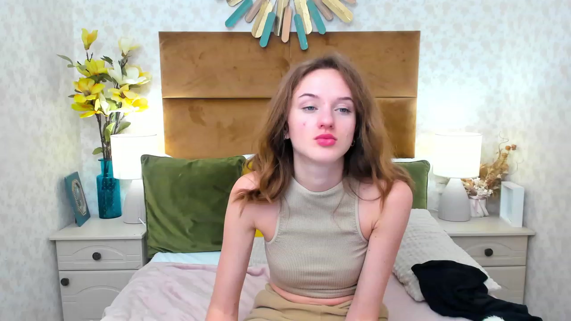 Gallery image thumbnail from MonaElisa's myfreecams stream on, 12/12/2022, 12:58 image 17 of 20