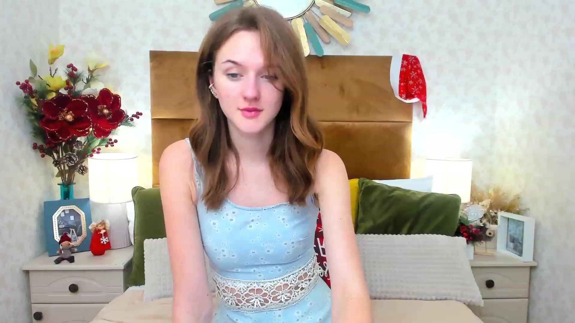 Gallery image thumbnail from MonaElisa's myfreecams stream on, 12/23/2022, 18:21 image 4 of 20