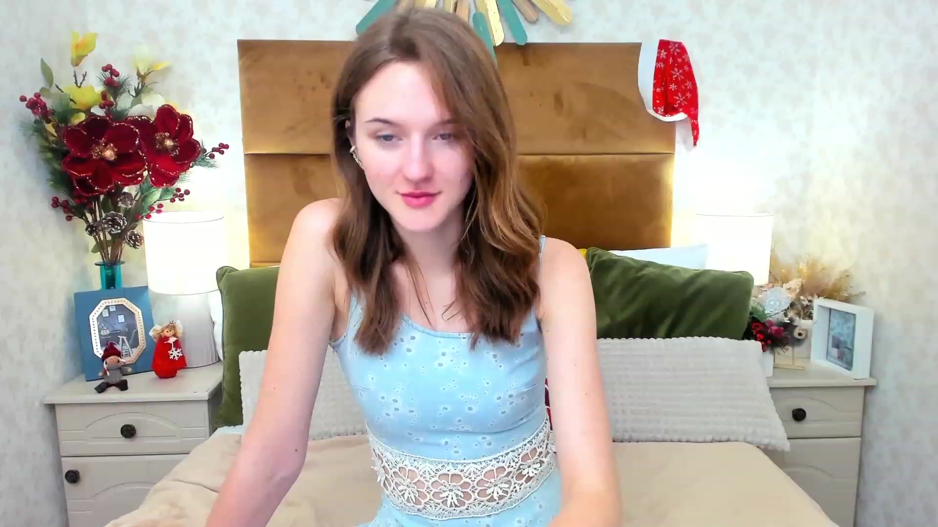 Gallery image thumbnail from MonaElisa's myfreecams stream on, 12/23/2022, 18:21 image 6 of 20