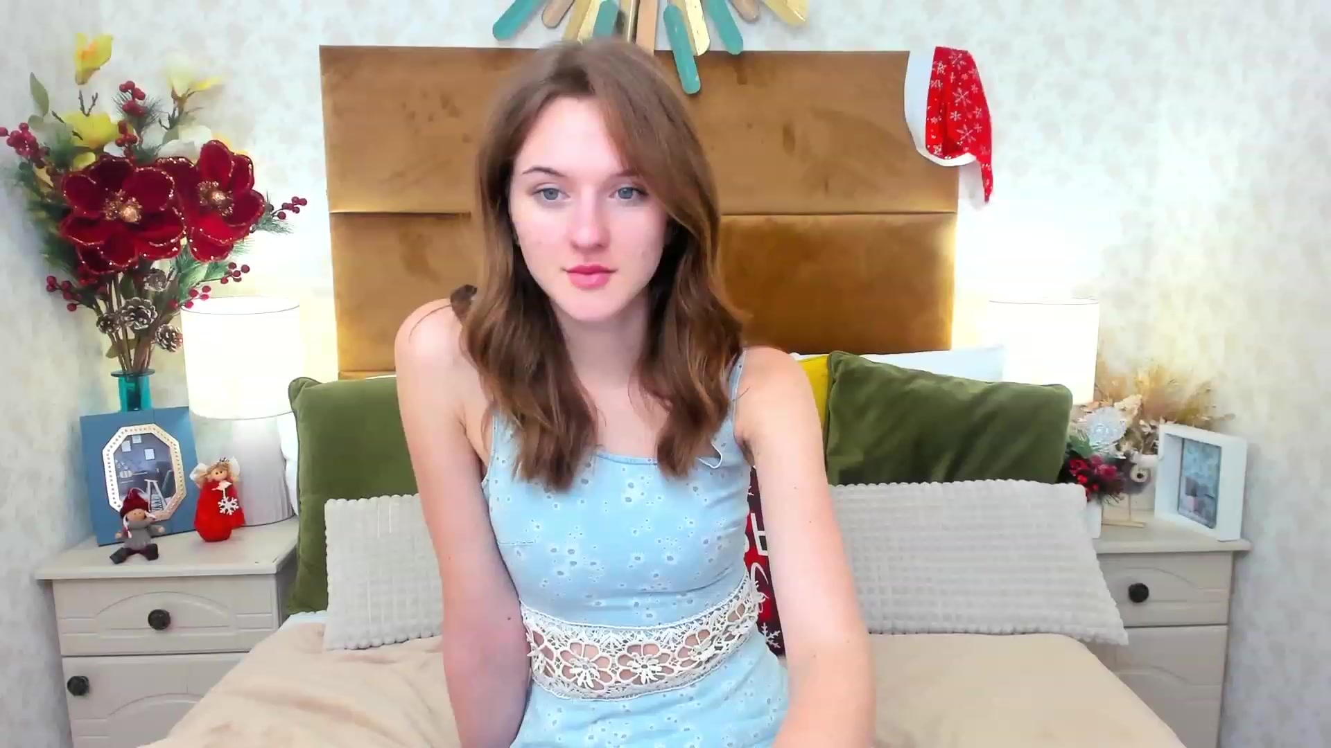 Gallery image thumbnail from MonaElisa's myfreecams stream on, 12/23/2022, 18:21 image 14 of 20