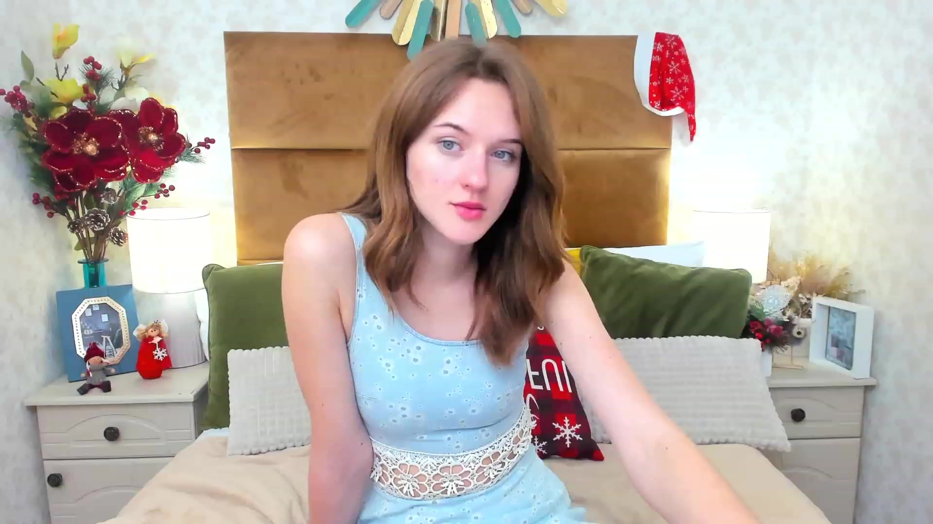 Gallery image thumbnail from MonaElisa's myfreecams stream on, 12/23/2022, 18:21 image 15 of 20