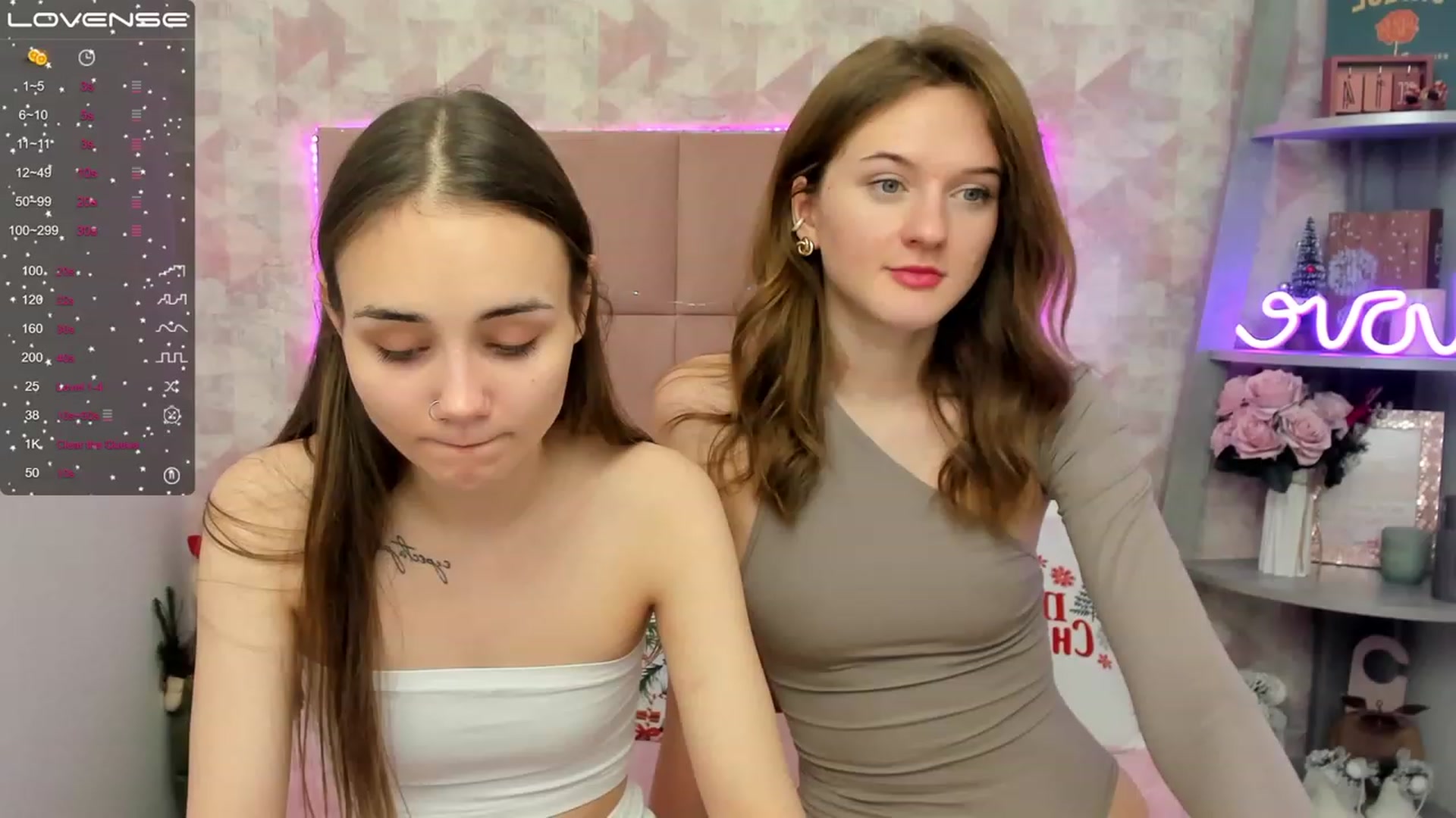 Gallery image thumbnail from MonaElisa's myfreecams stream on, 12/24/2022, 14:12 image 6 of 20