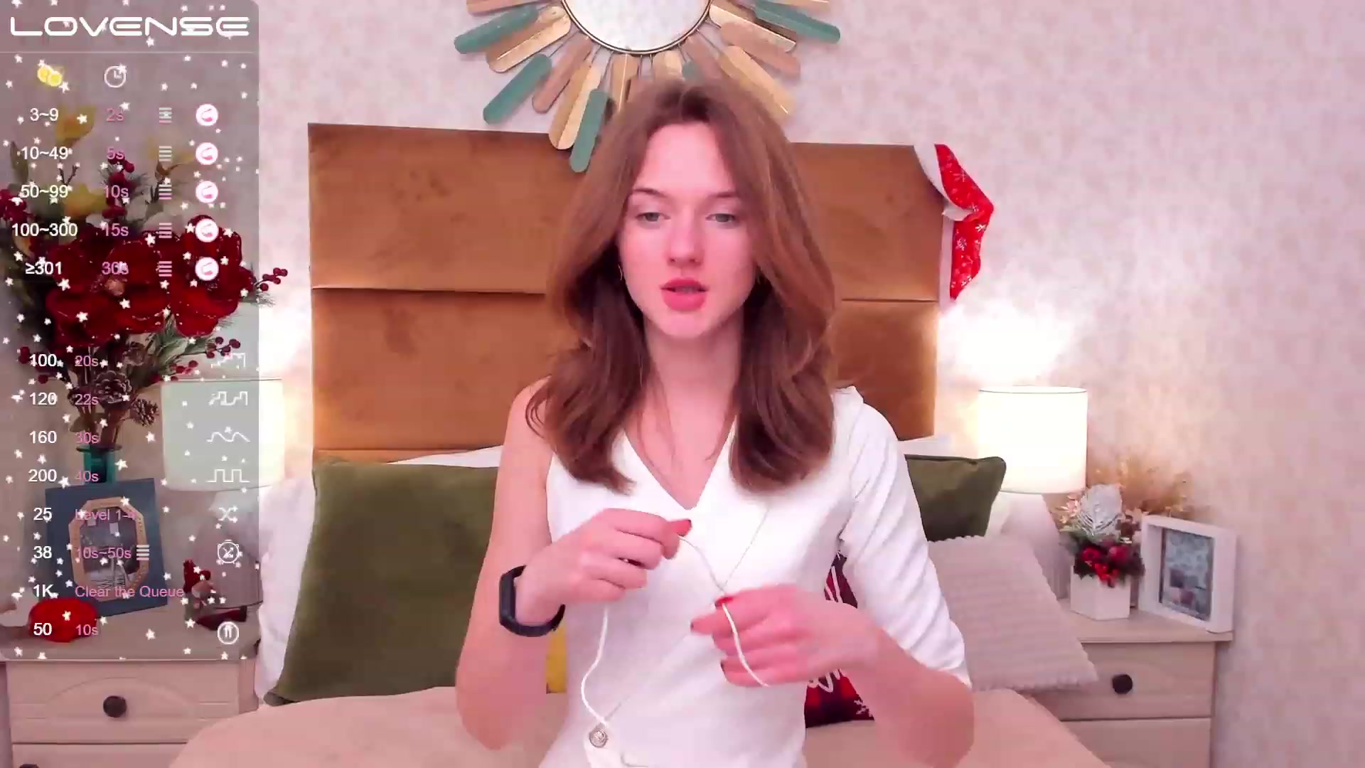 Gallery image thumbnail from MonaElisa's myfreecams stream on, 12/28/2022, 16:30 image 14 of 20
