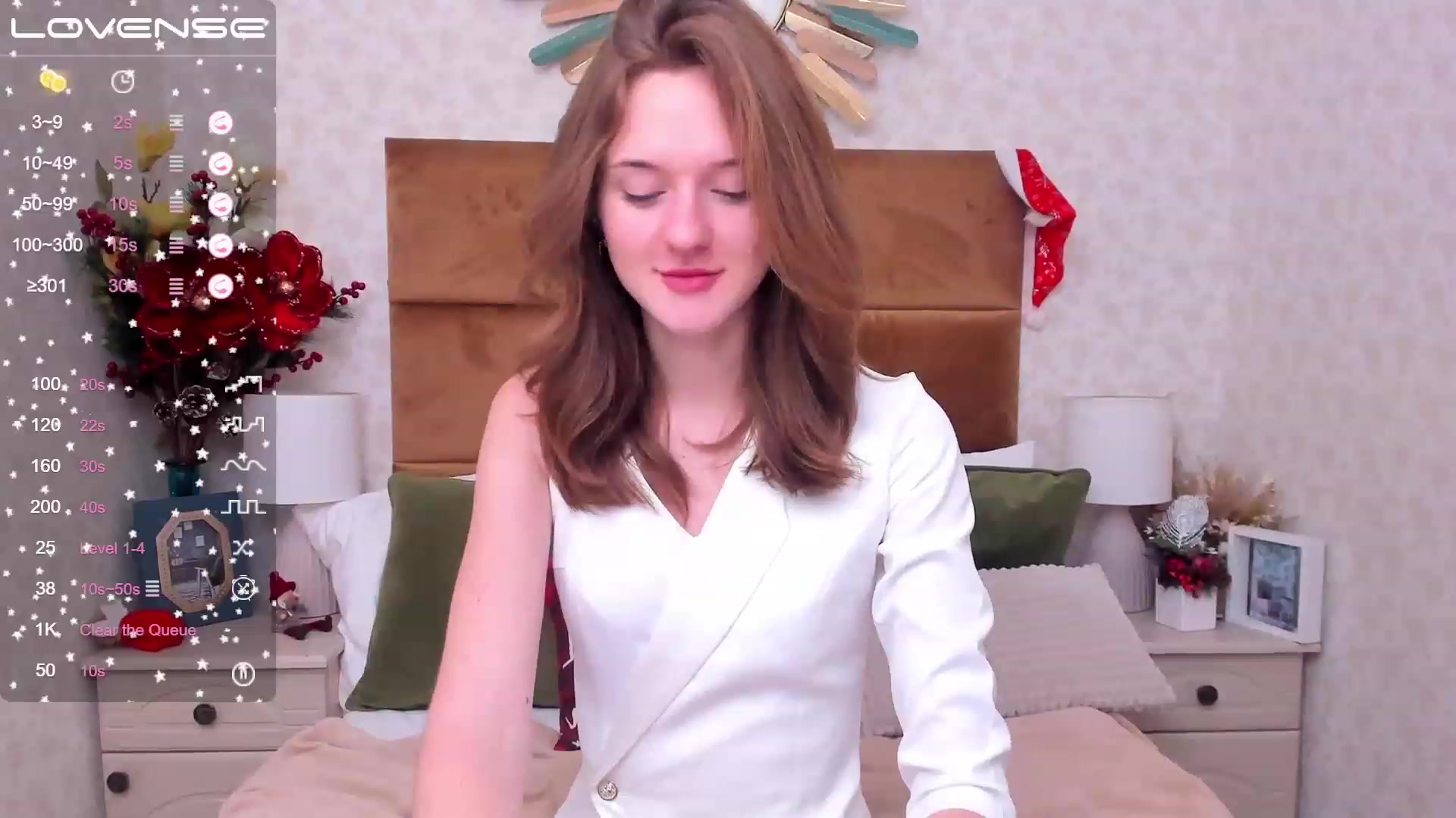 Gallery image thumbnail from MonaElisa's myfreecams stream on, 12/28/2022, 19:13 image 11 of 20