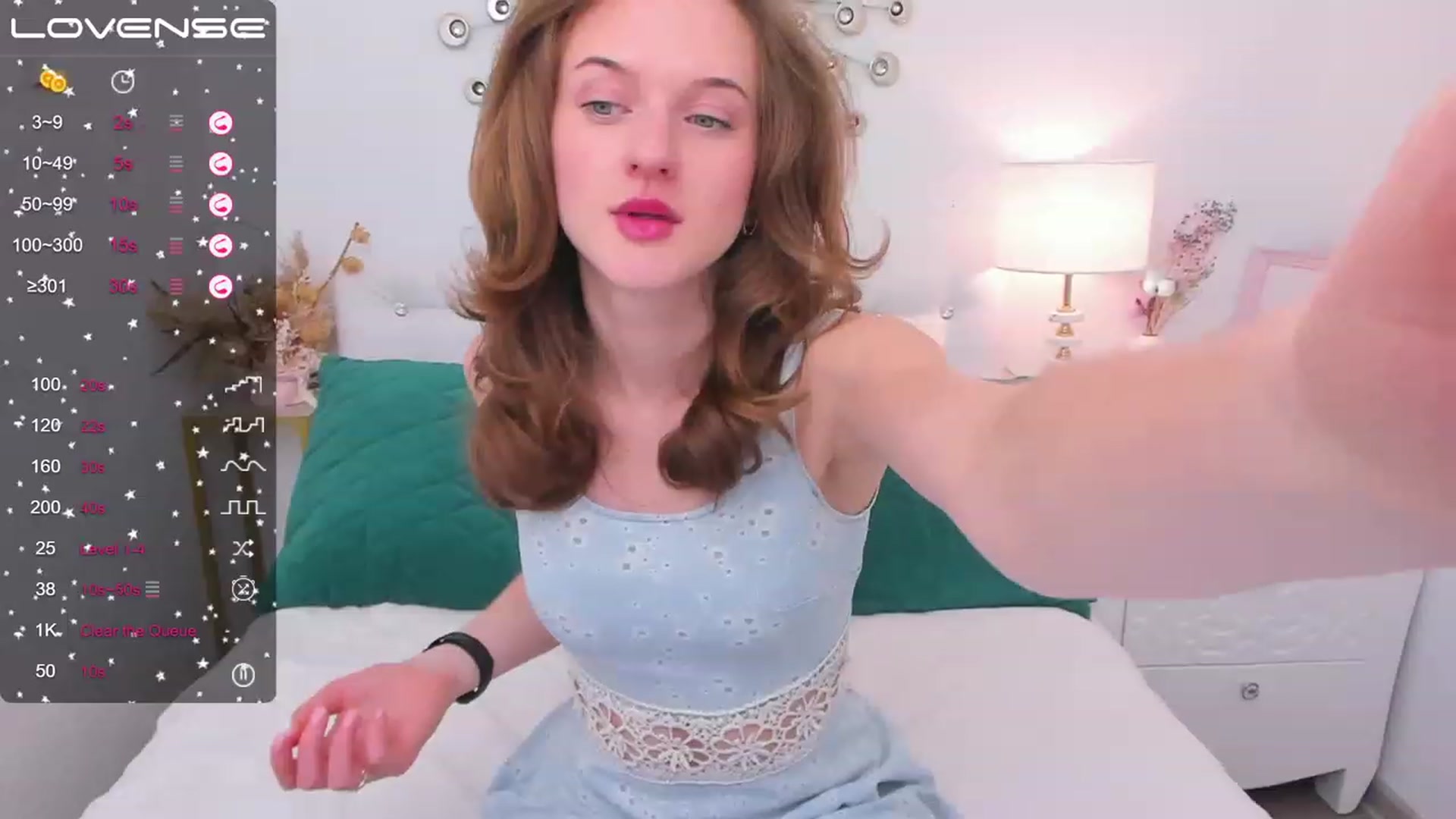 Gallery image thumbnail from MonaElisa's myfreecams stream on, 01/21/2023, 16:17 image 18 of 20