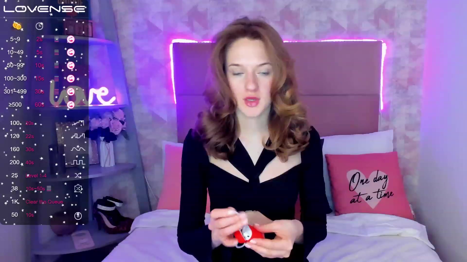 Gallery image thumbnail from MonaElisa's myfreecams stream on, 01/31/2023, 15:14 image 8 of 20