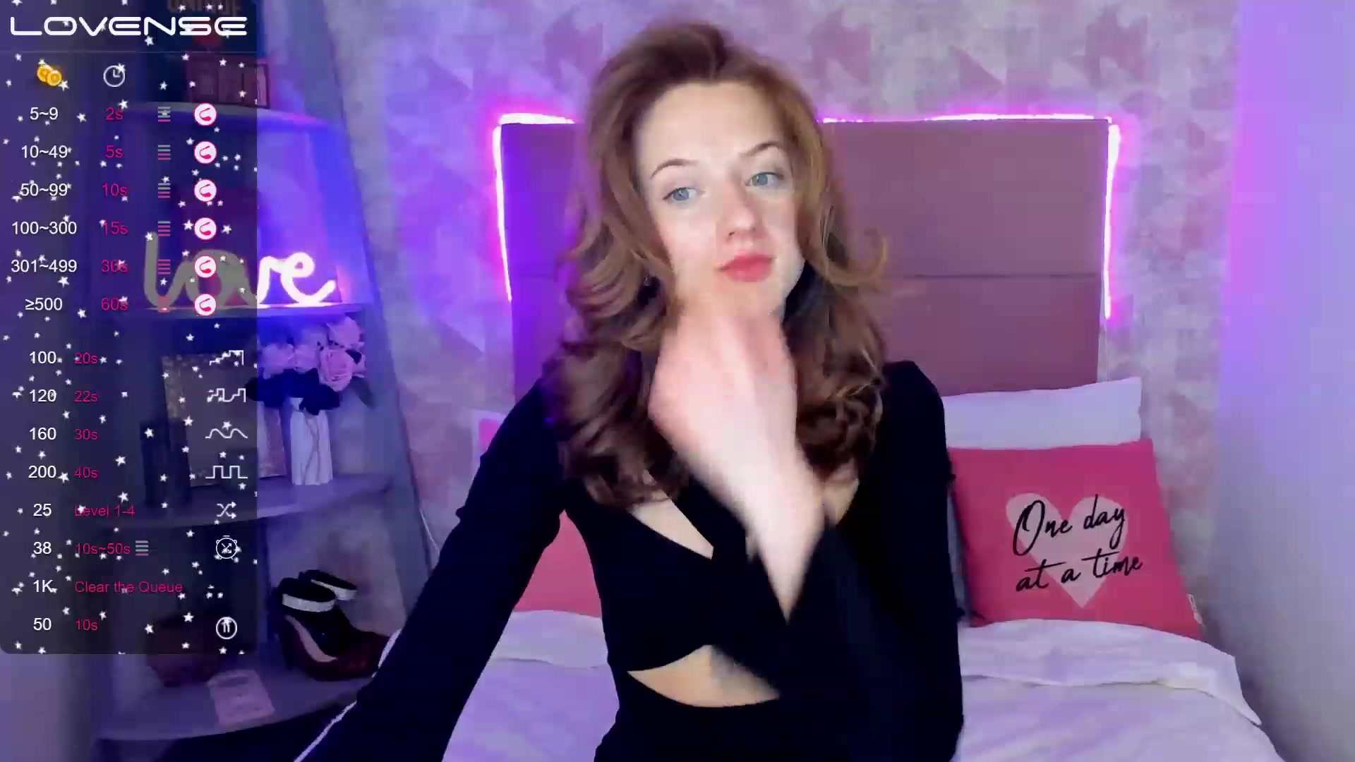 Gallery image thumbnail from MonaElisa's myfreecams stream on, 01/31/2023, 15:14 image 18 of 20