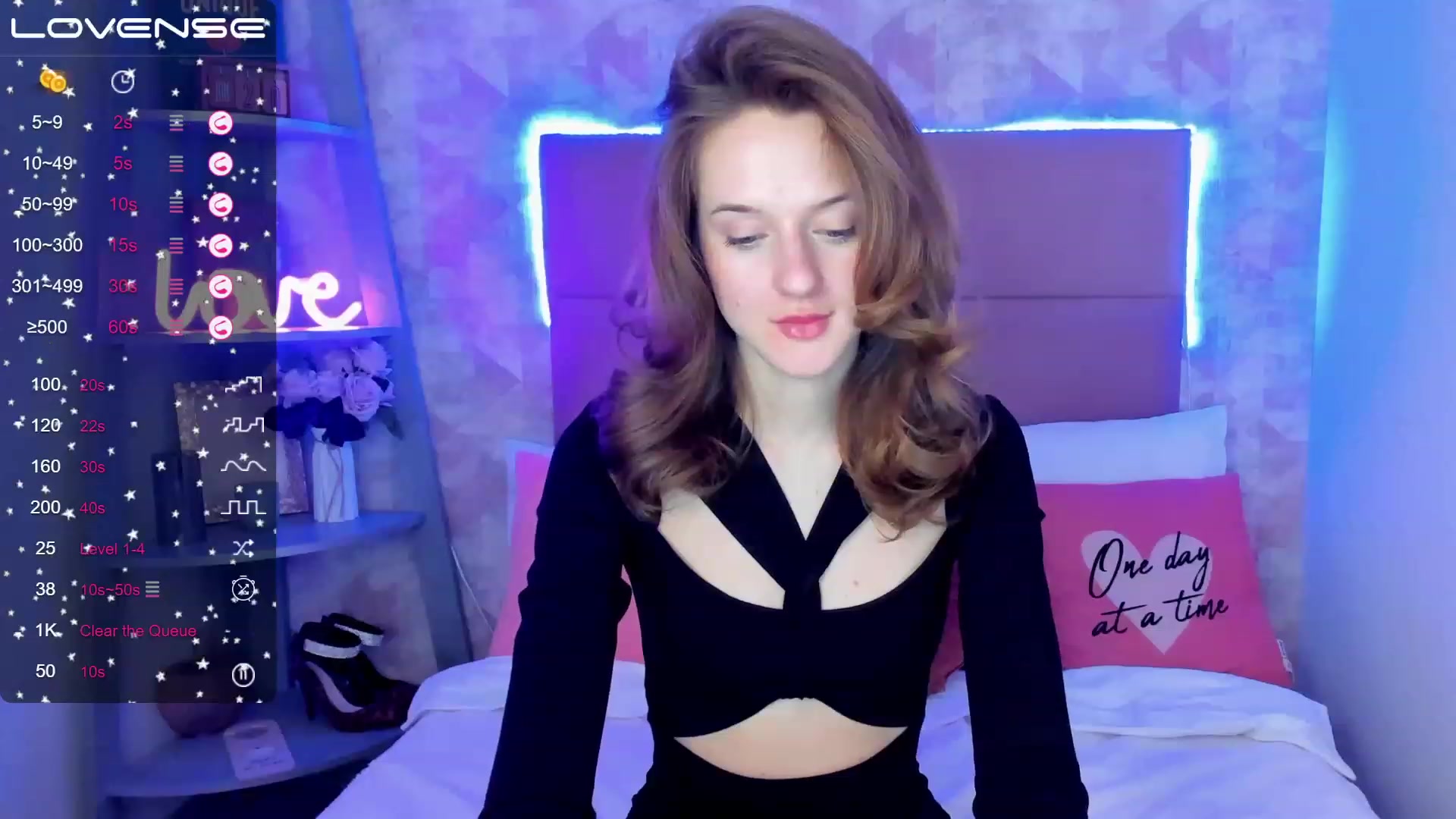 Gallery image thumbnail from MonaElisa's myfreecams stream on, 01/31/2023, 16:08 image 17 of 20