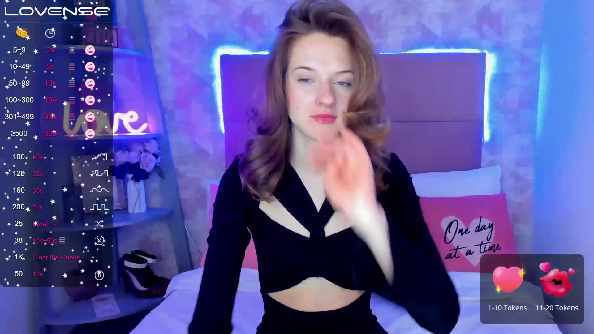Gallery image thumbnail from MonaElisa's myfreecams stream on, 01/31/2023, 16:08 image 13 of 20