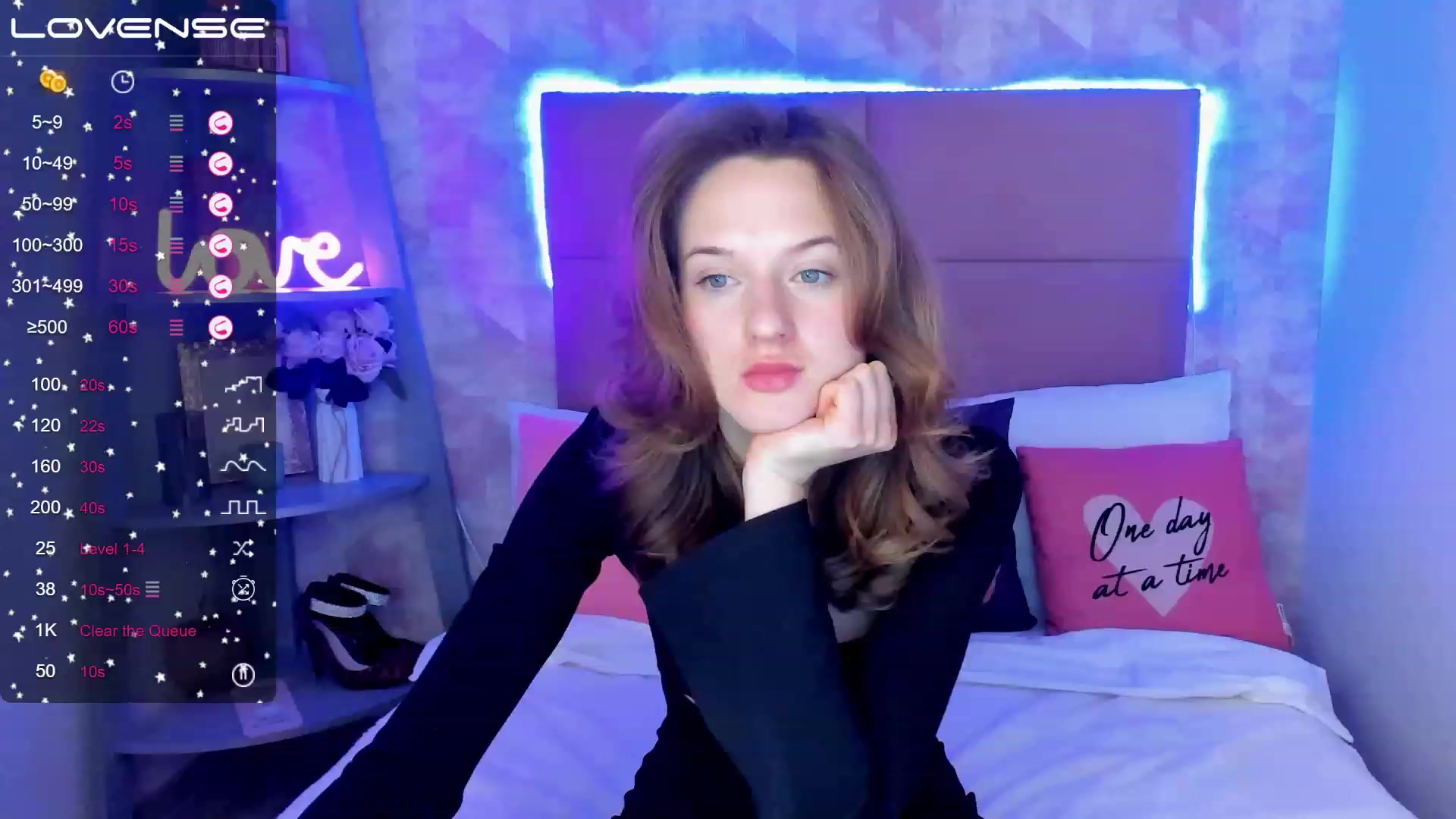 Gallery image thumbnail from MonaElisa's myfreecams stream on, 01/31/2023, 17:03 image 2 of 20