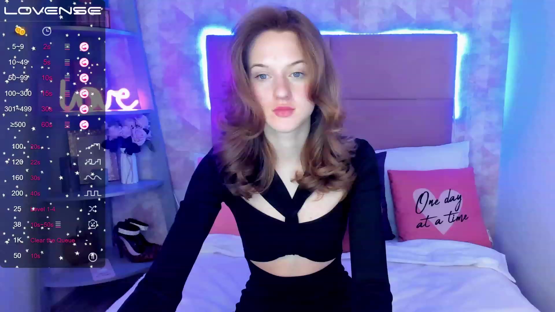 Gallery image thumbnail from MonaElisa's myfreecams stream on, 01/31/2023, 17:03 image 6 of 20