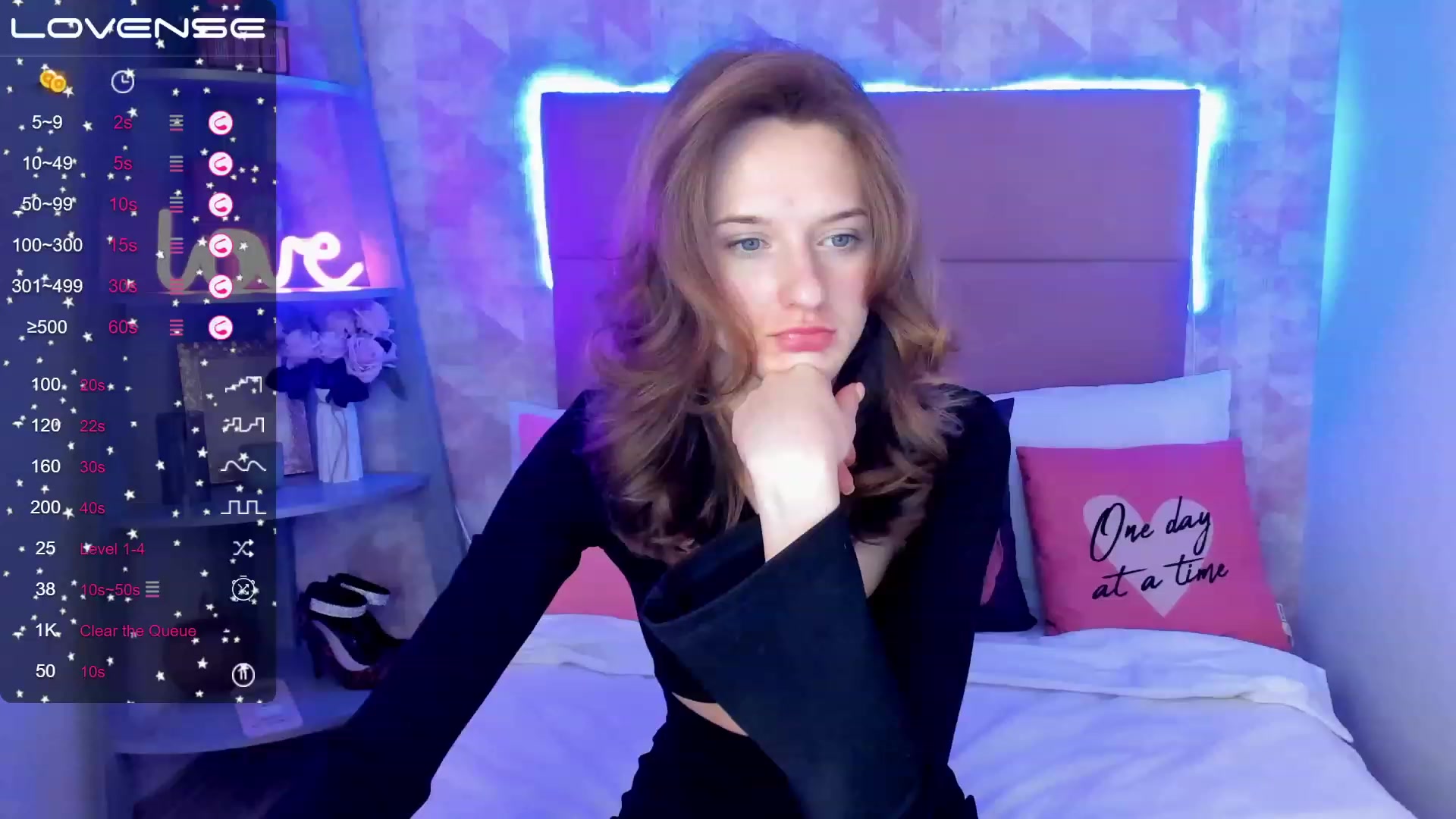 Gallery image thumbnail from MonaElisa's myfreecams stream on, 01/31/2023, 17:03 image 4 of 20