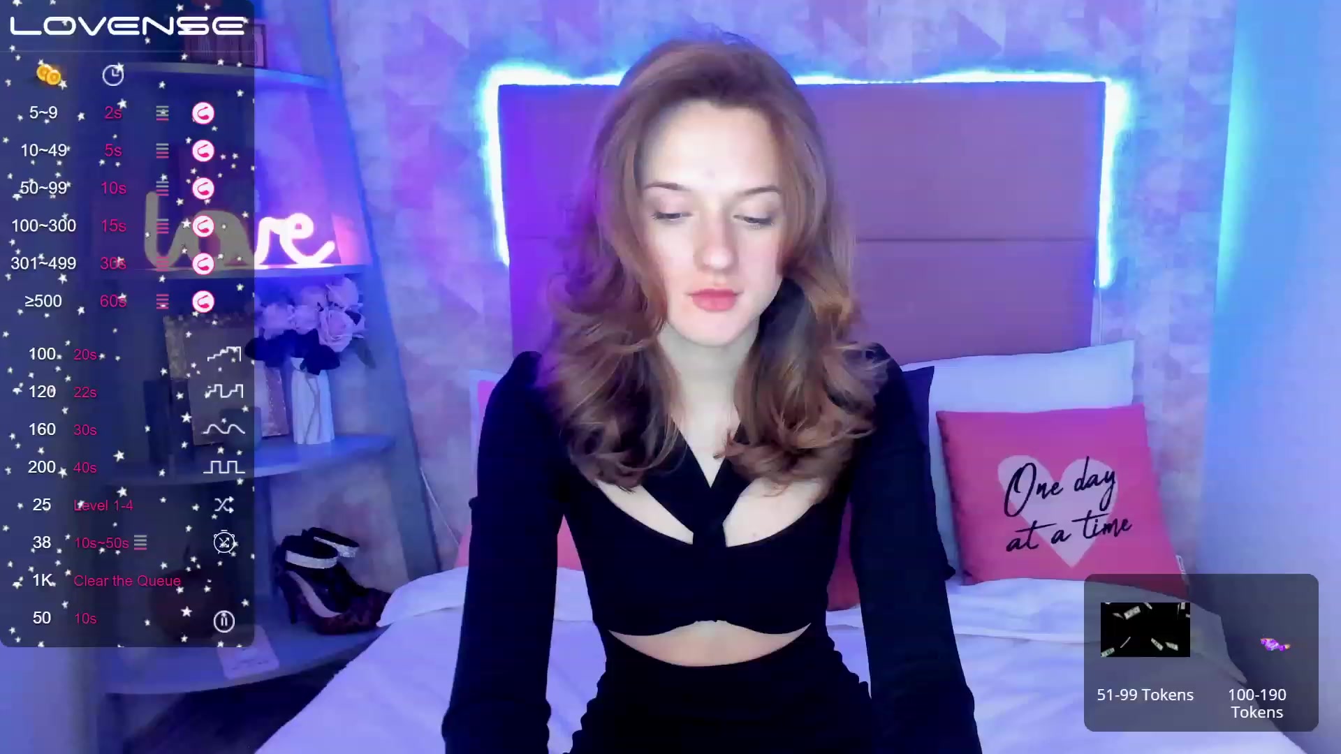 Gallery image thumbnail from MonaElisa's myfreecams stream on, 01/31/2023, 17:03 image 3 of 20