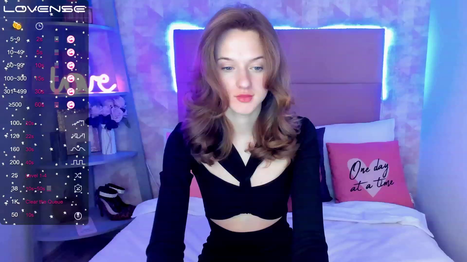 Gallery image thumbnail from MonaElisa's myfreecams stream on, 01/31/2023, 17:03 image 10 of 20