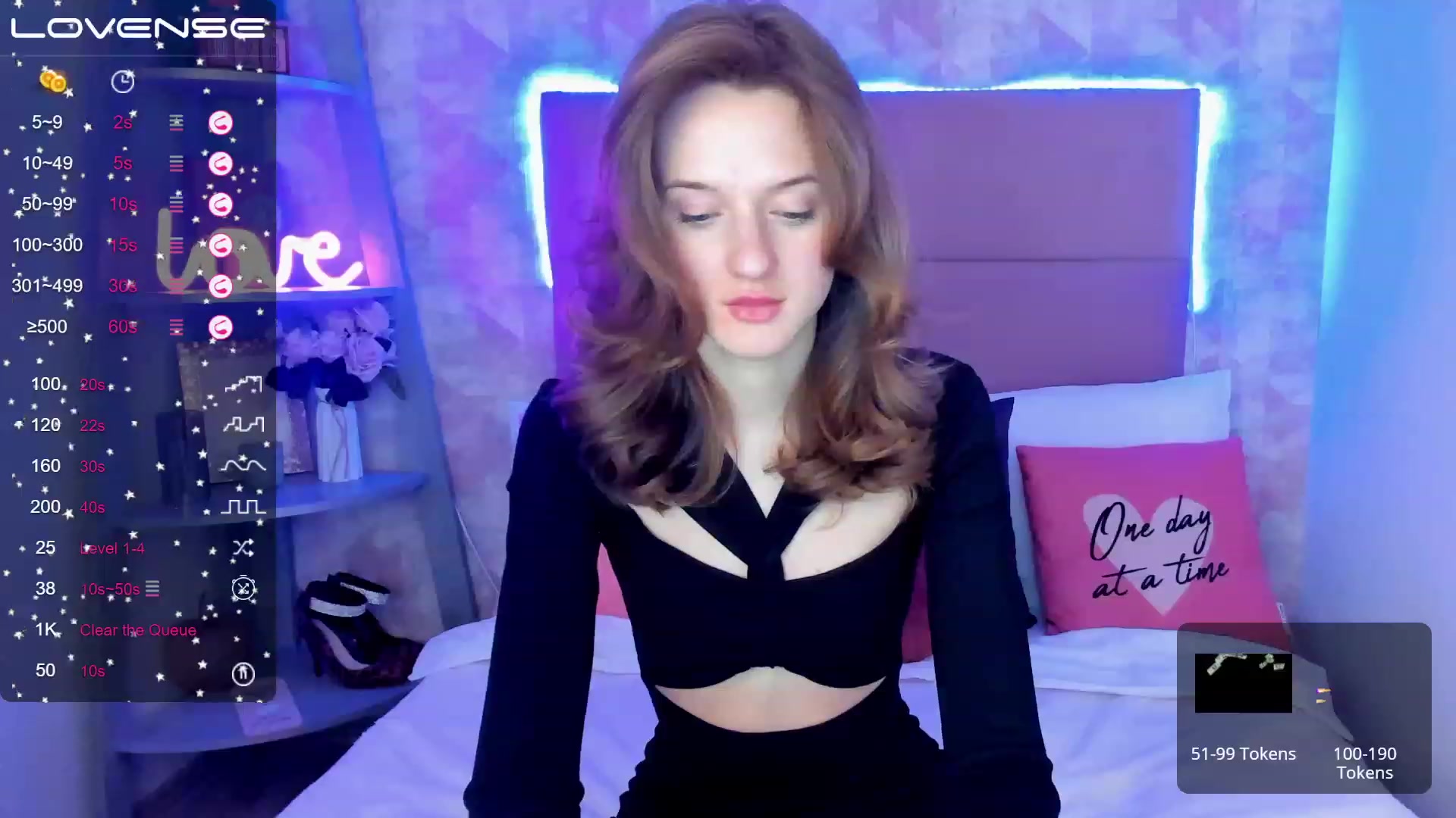 Gallery image thumbnail from MonaElisa's myfreecams stream on, 01/31/2023, 17:03 image 14 of 20