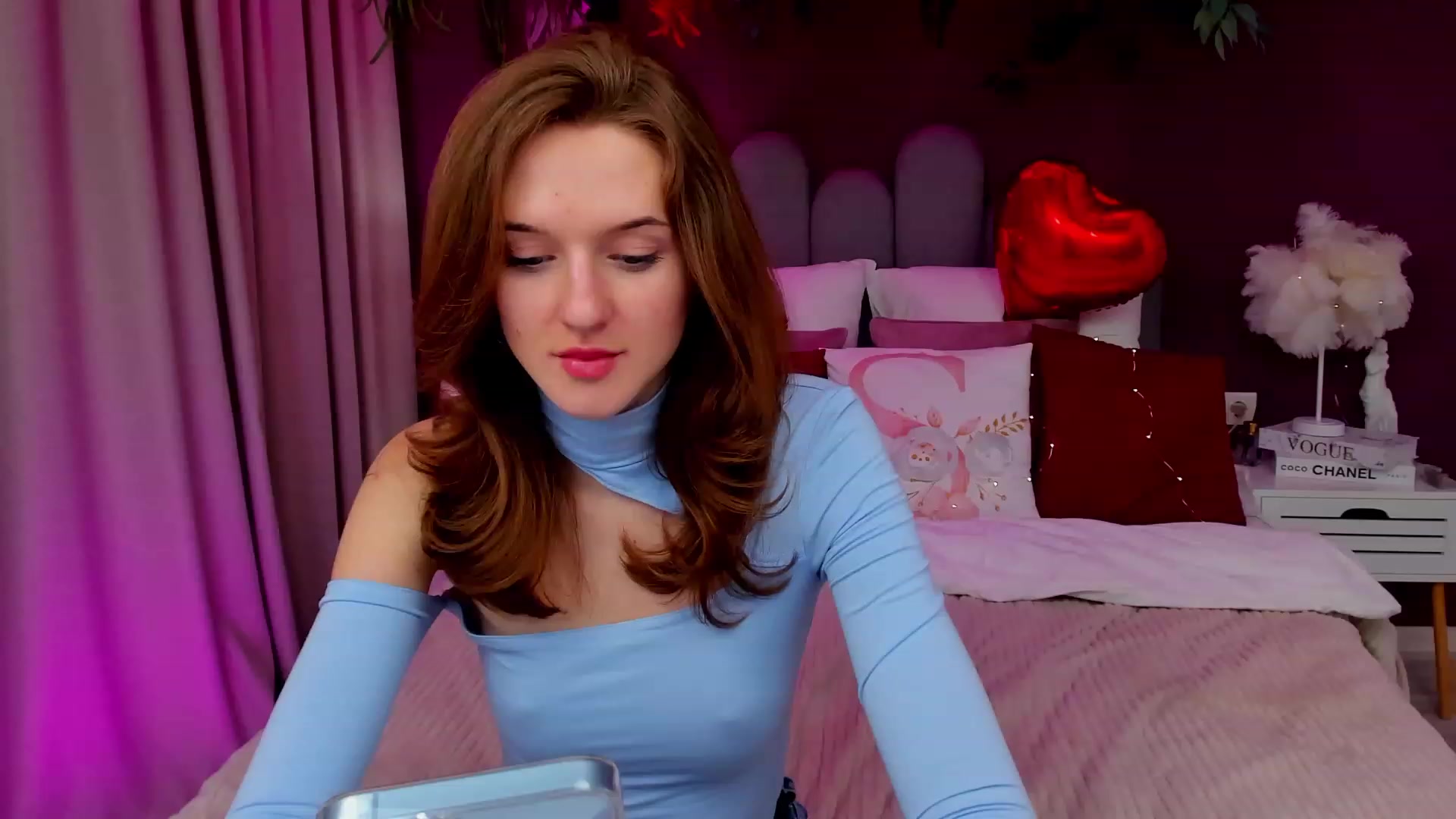 Gallery image thumbnail from MonaElisa's myfreecams stream on, 02/15/2023, 17:19 image 11 of 20