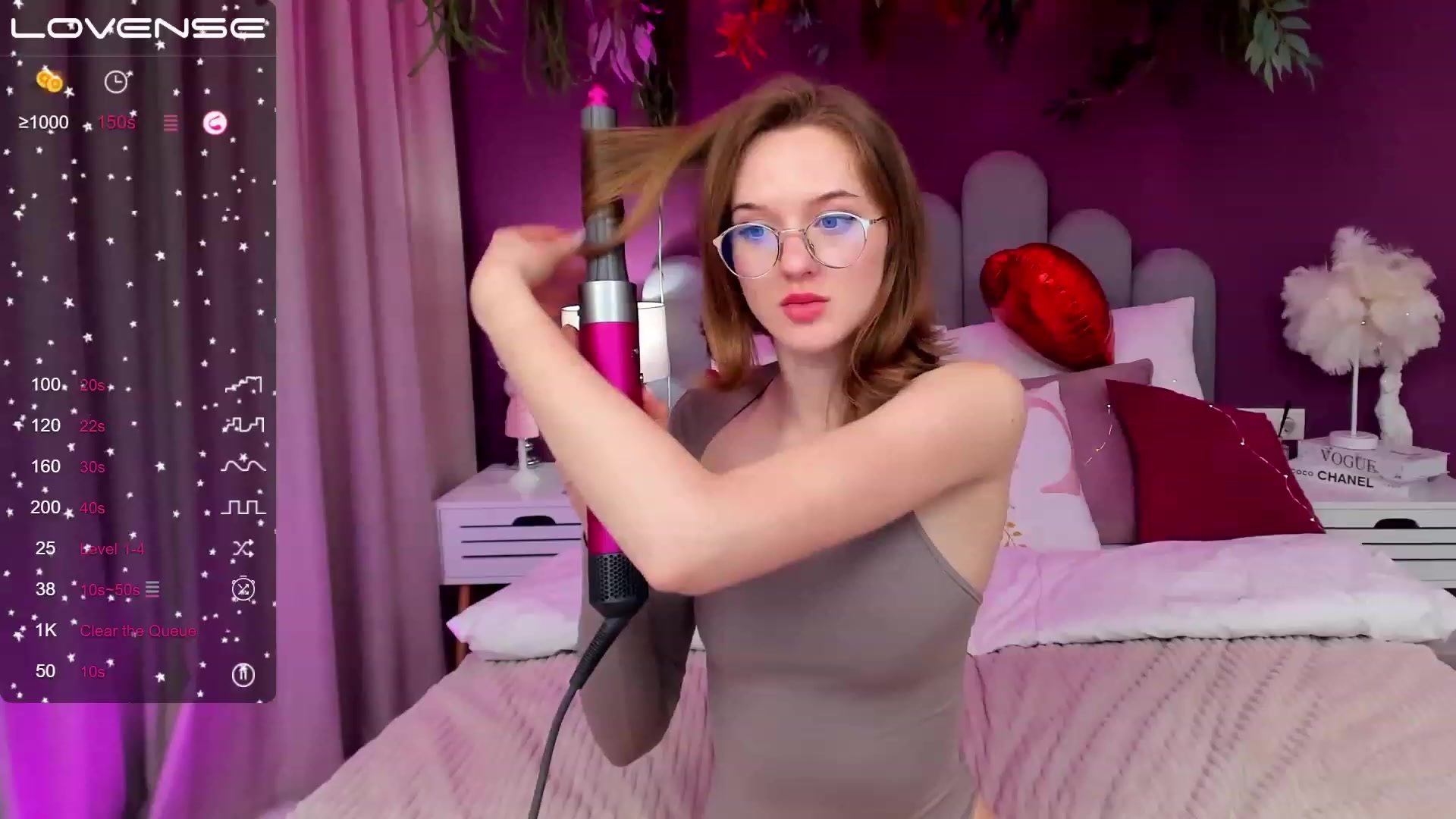 Gallery image thumbnail from MonaElisa's myfreecams stream on, 02/18/2023, 16:34 image 15 of 20