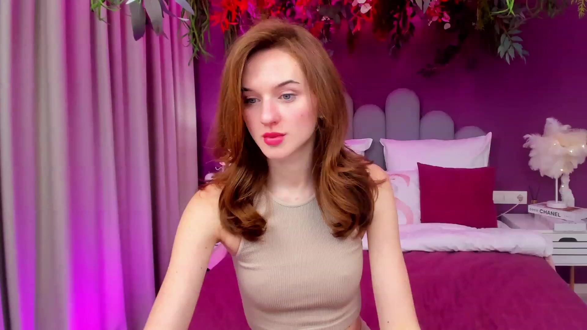 Gallery image thumbnail from MonaElisa's myfreecams stream on, 02/24/2023, 18:24 image 5 of 20