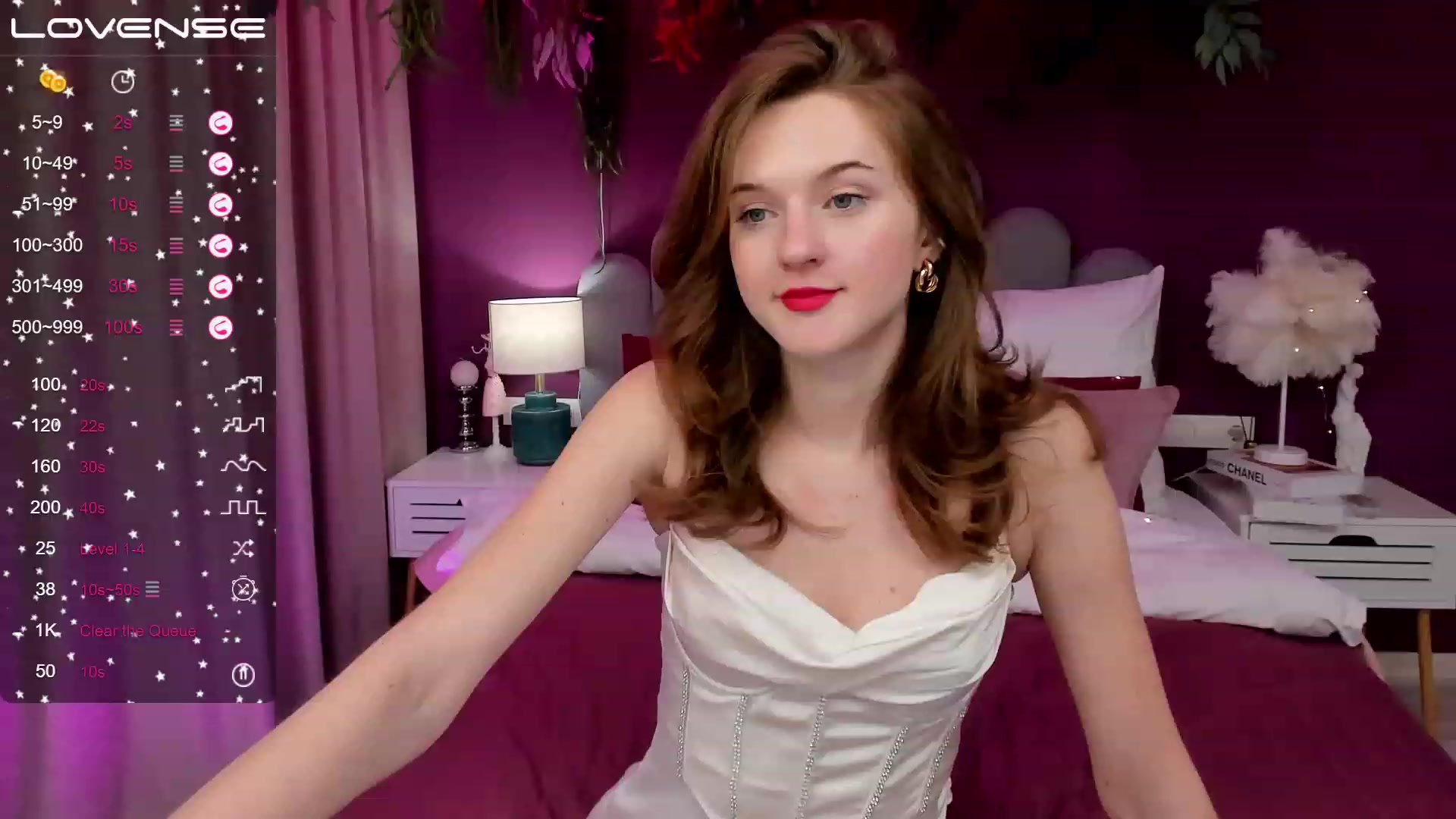 Gallery image thumbnail from MonaElisa's myfreecams stream on, 03/02/2023, 14:59 image 4 of 20
