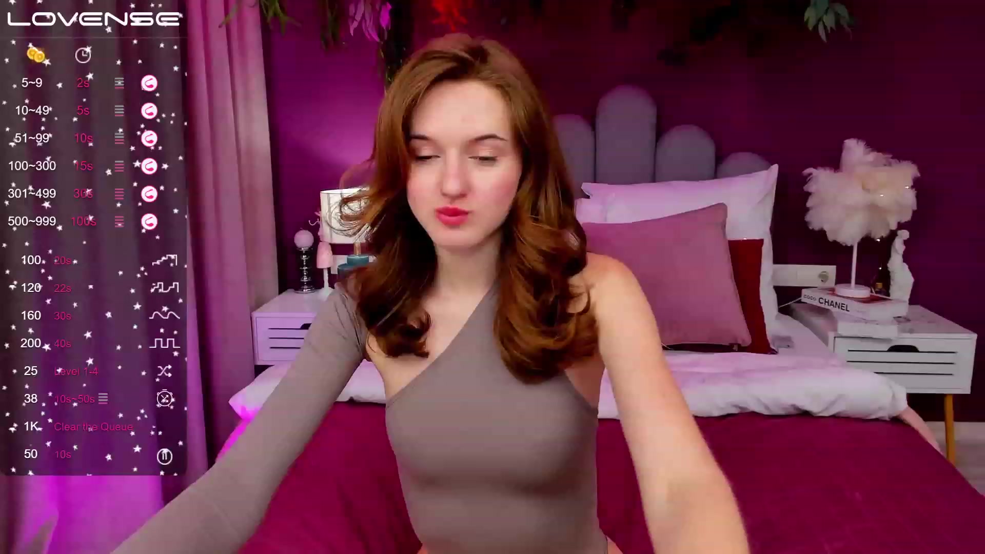 Gallery image thumbnail from MonaElisa's myfreecams stream on, 03/06/2023, 14:53 image 4 of 20