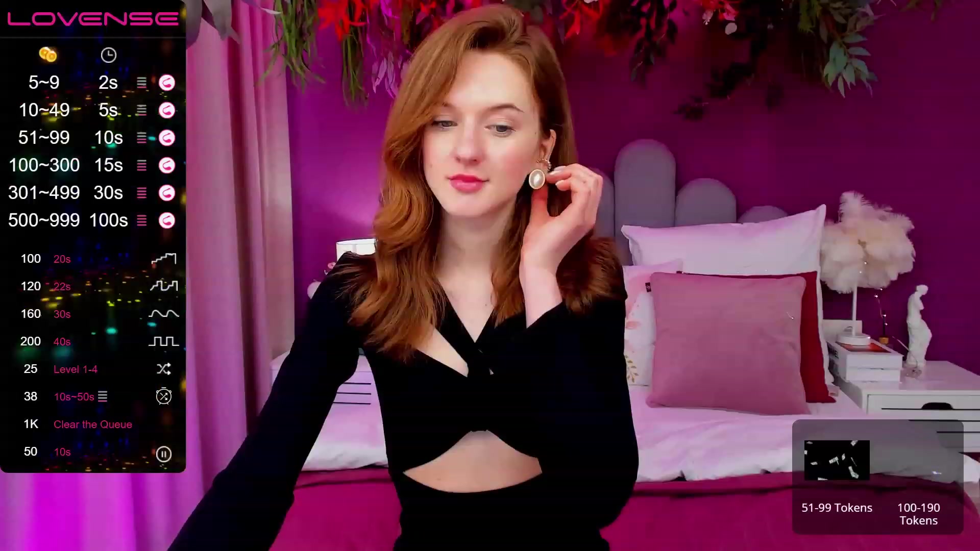 Gallery image thumbnail from MonaElisa's myfreecams stream on, 03/11/2023, 08:49 image 3 of 20