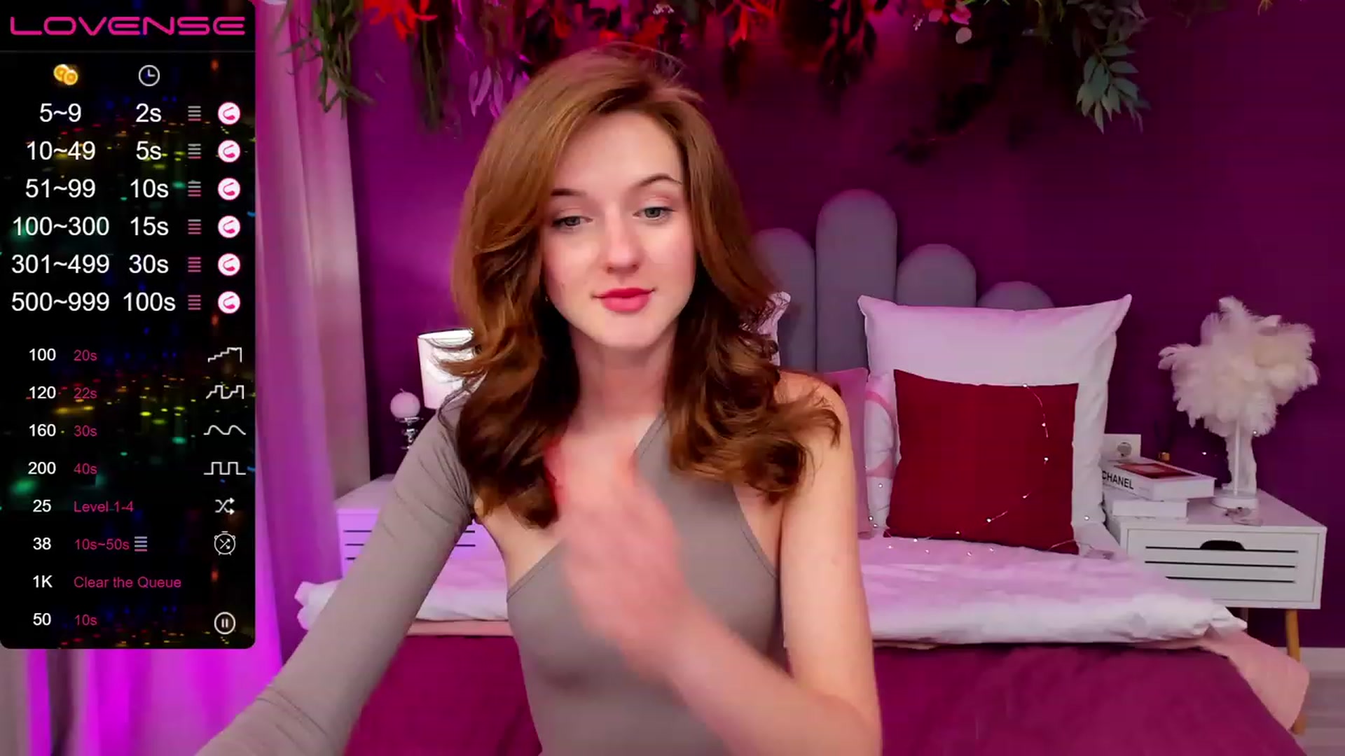Gallery image thumbnail from MonaElisa's myfreecams stream on, 03/19/2023, 08:14 image 10 of 20