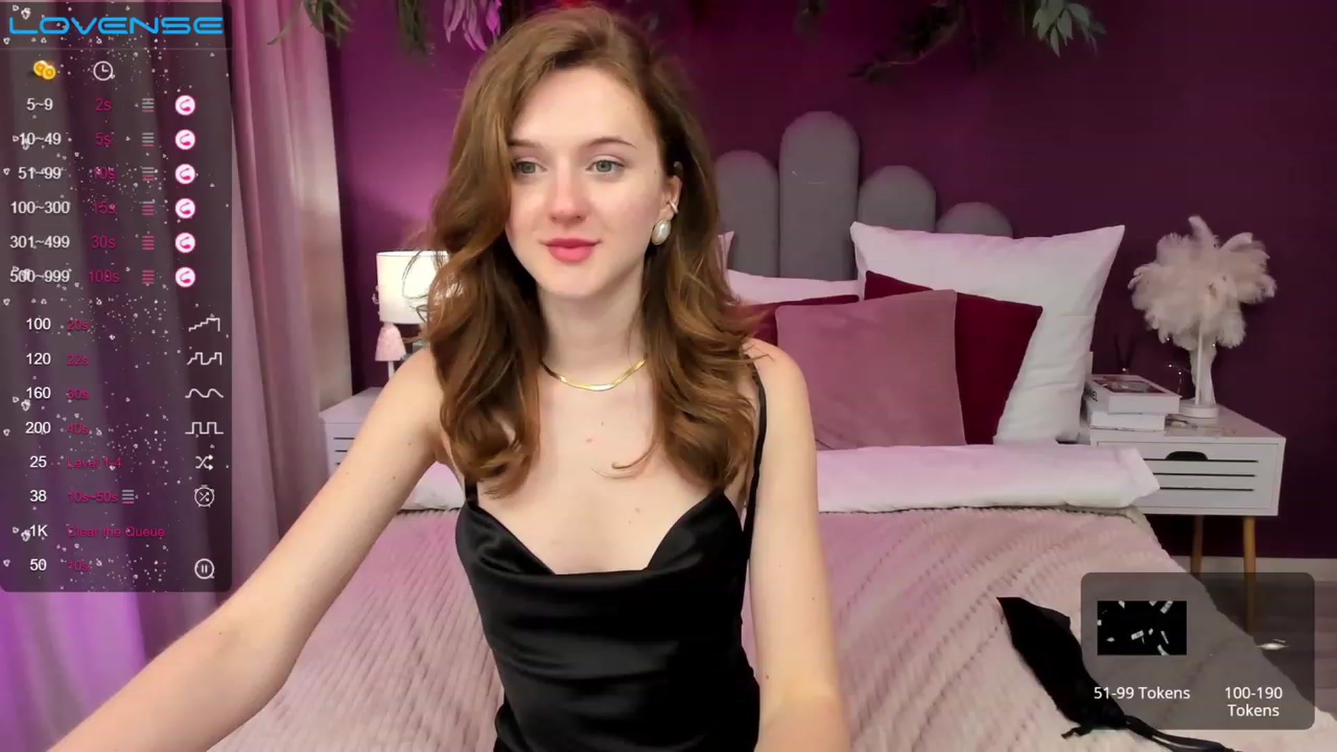 Gallery image thumbnail from MonaElisa's myfreecams stream on, 04/06/2023, 18:21 image 3 of 20