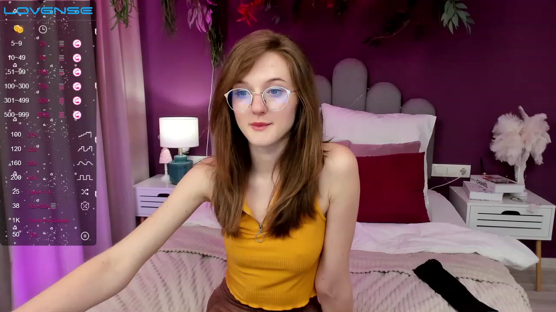 Gallery image thumbnail from MonaElisa's myfreecams stream on, 04/09/2023, 10:51 image 15 of 20