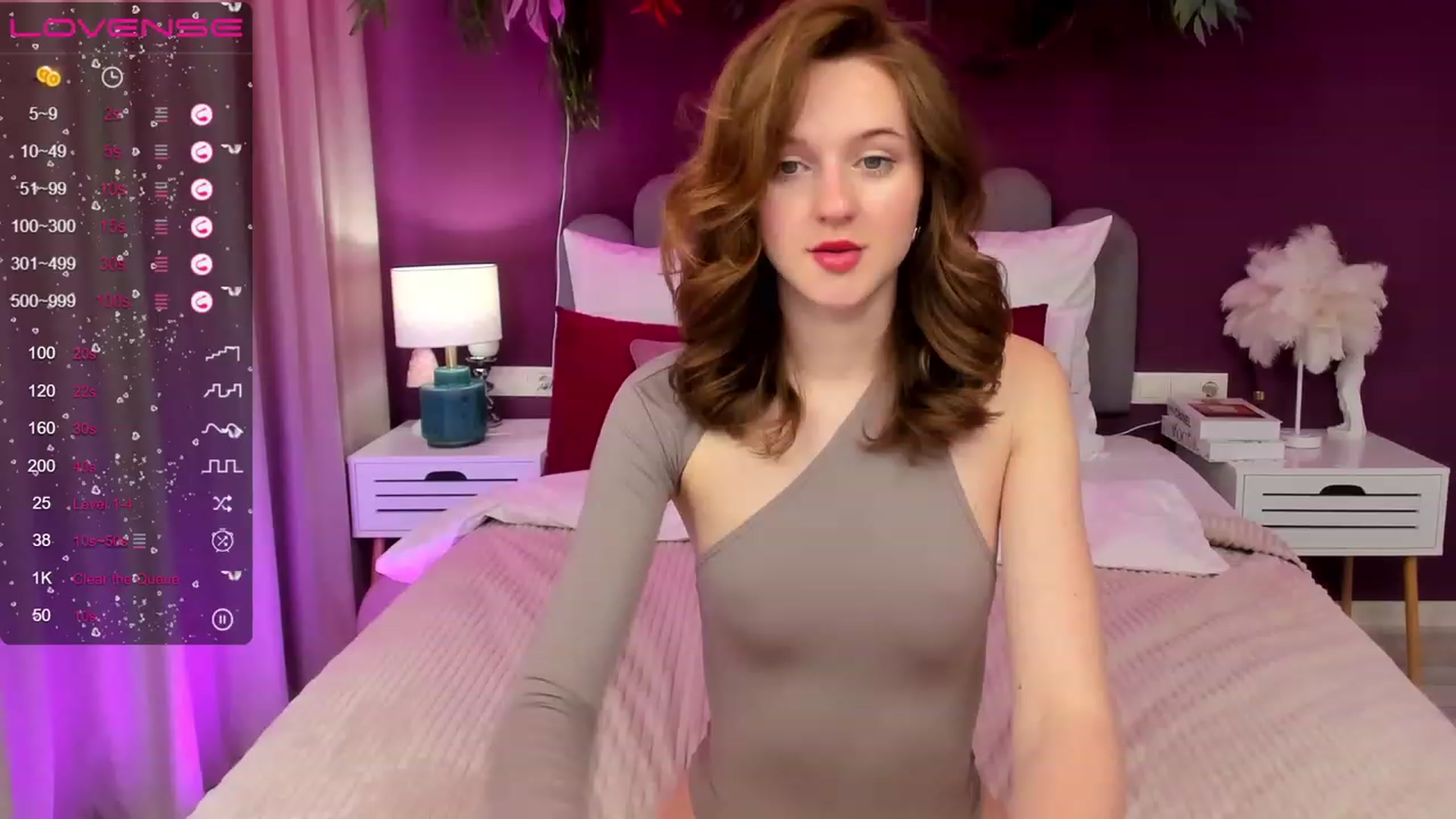 Gallery image thumbnail from MonaElisa's myfreecams stream on, 04/22/2023, 14:01 image 2 of 20